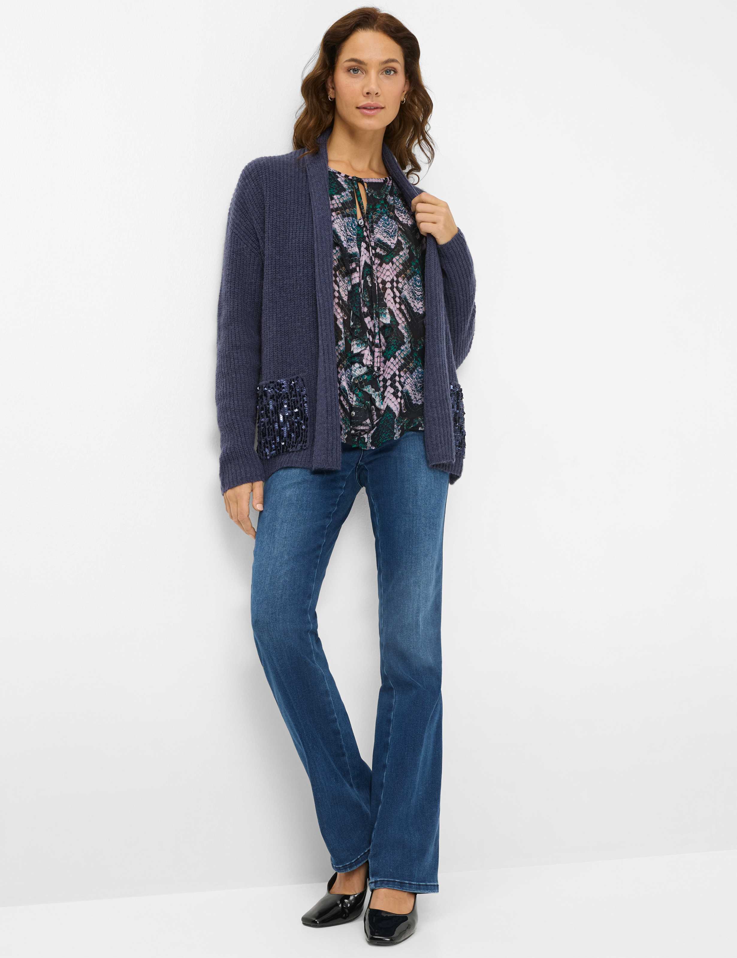 Femme Style ALICIA Bleu Foncé  Tenue du mannequin