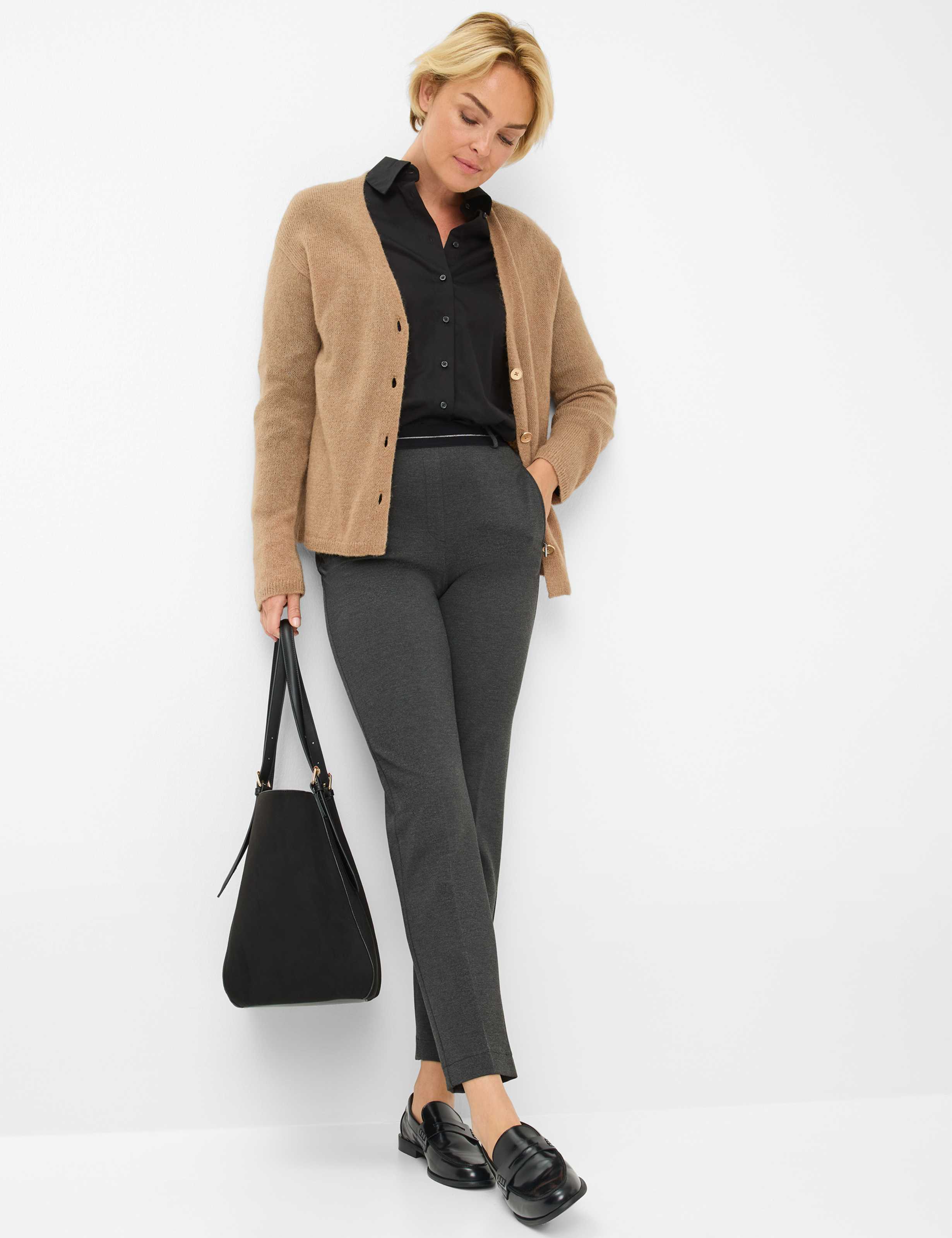 Damen Style CILLY Dunkelgrau - Anthrazit Comfort Plus Fit Model Outfit