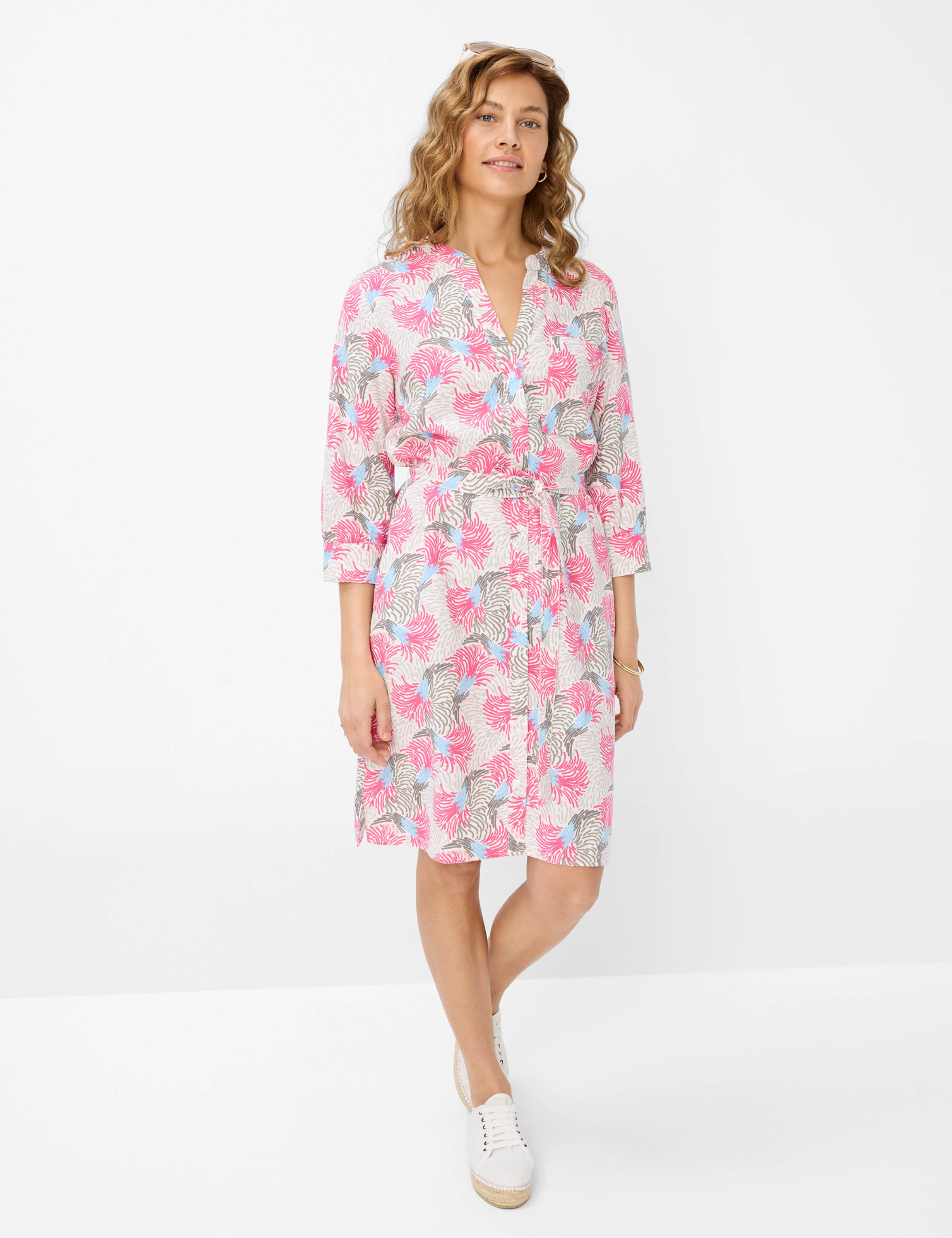 Femme Style GIULIA Blanc Crème  Tenue du mannequin