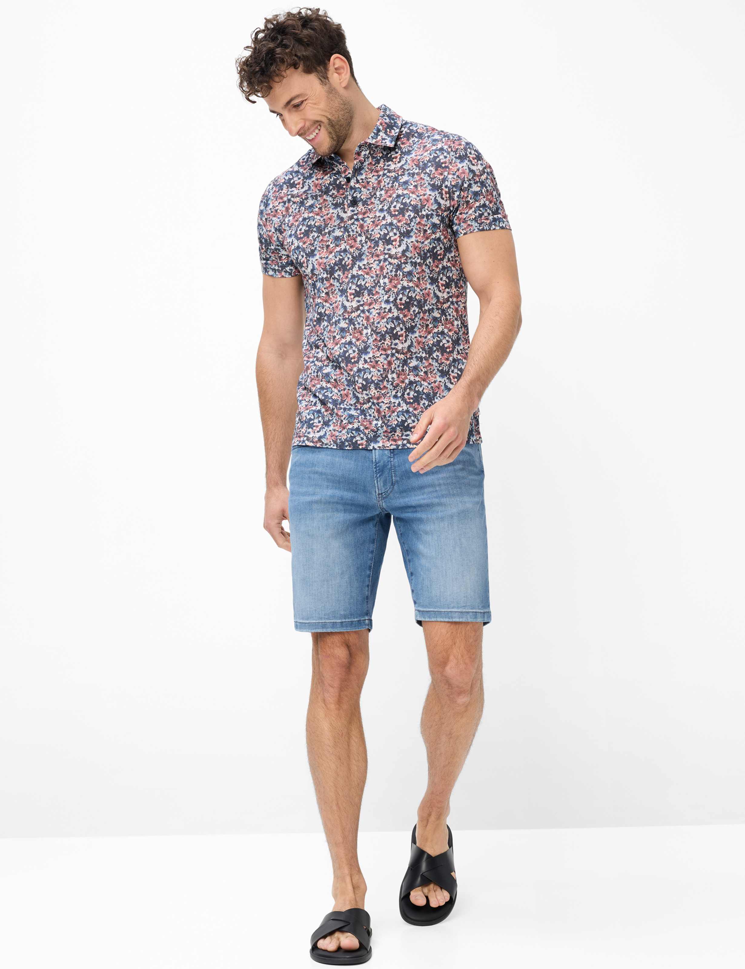 Homme Style CHUCK B Denim Bleu Modern Fit Tenue du mannequin