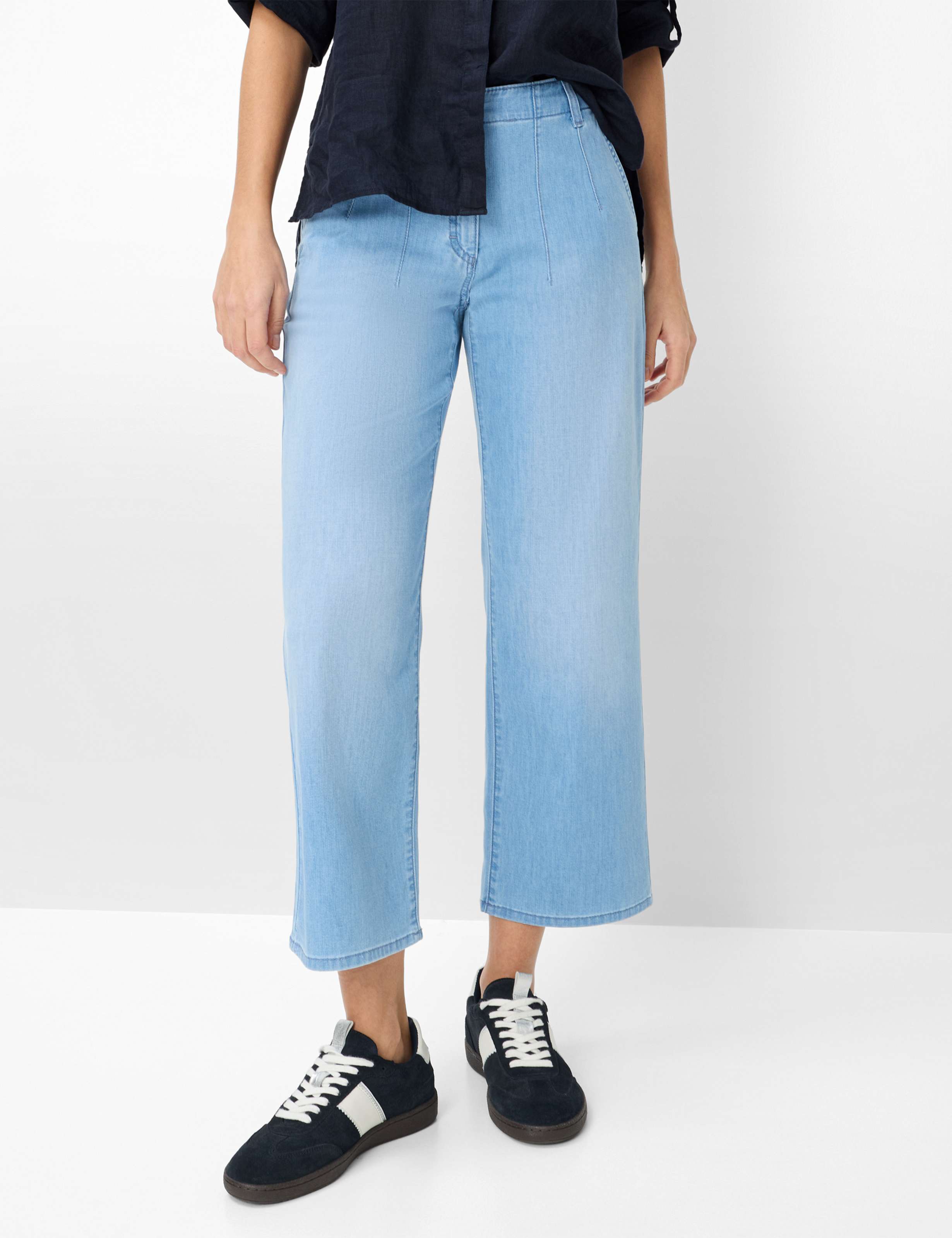 Shades of Blue, Women, Style MAINE S, MODEL_FRONT_ISHOP