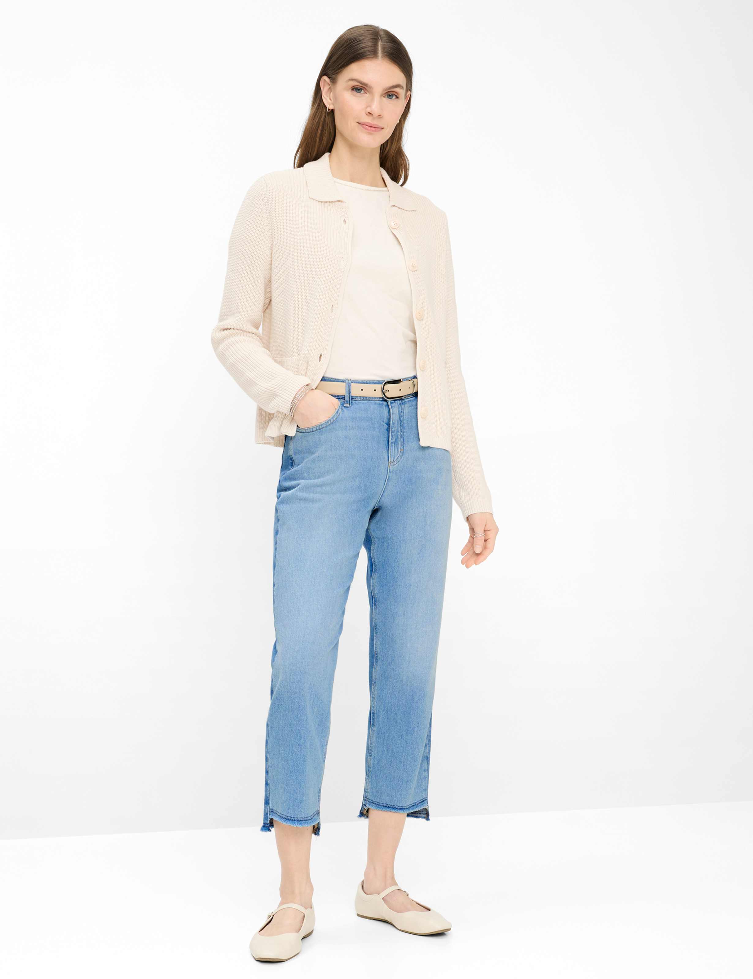 Damen Style AMI Hellbeige  Model Outfit