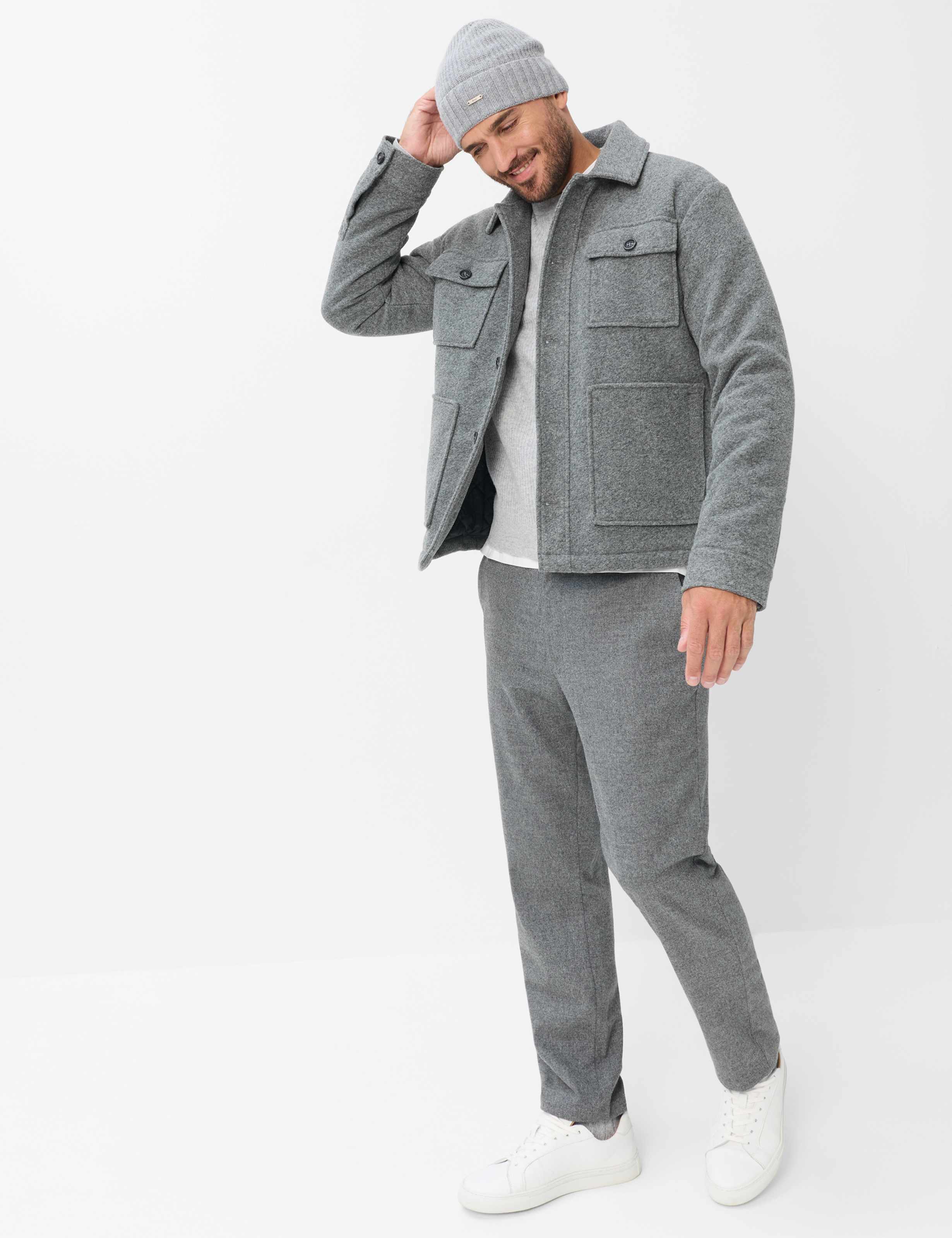 Herren Style PERCY Hellgrau Relaxed Fit Model Outfit