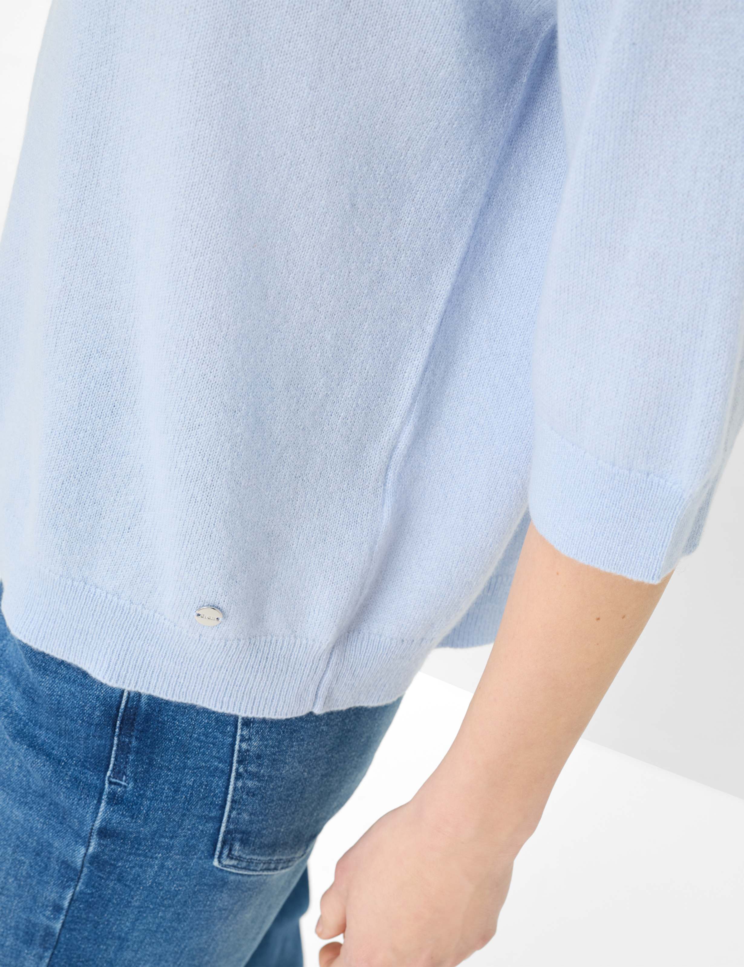 Femme Style LISA Bleu Clair  Détail 2