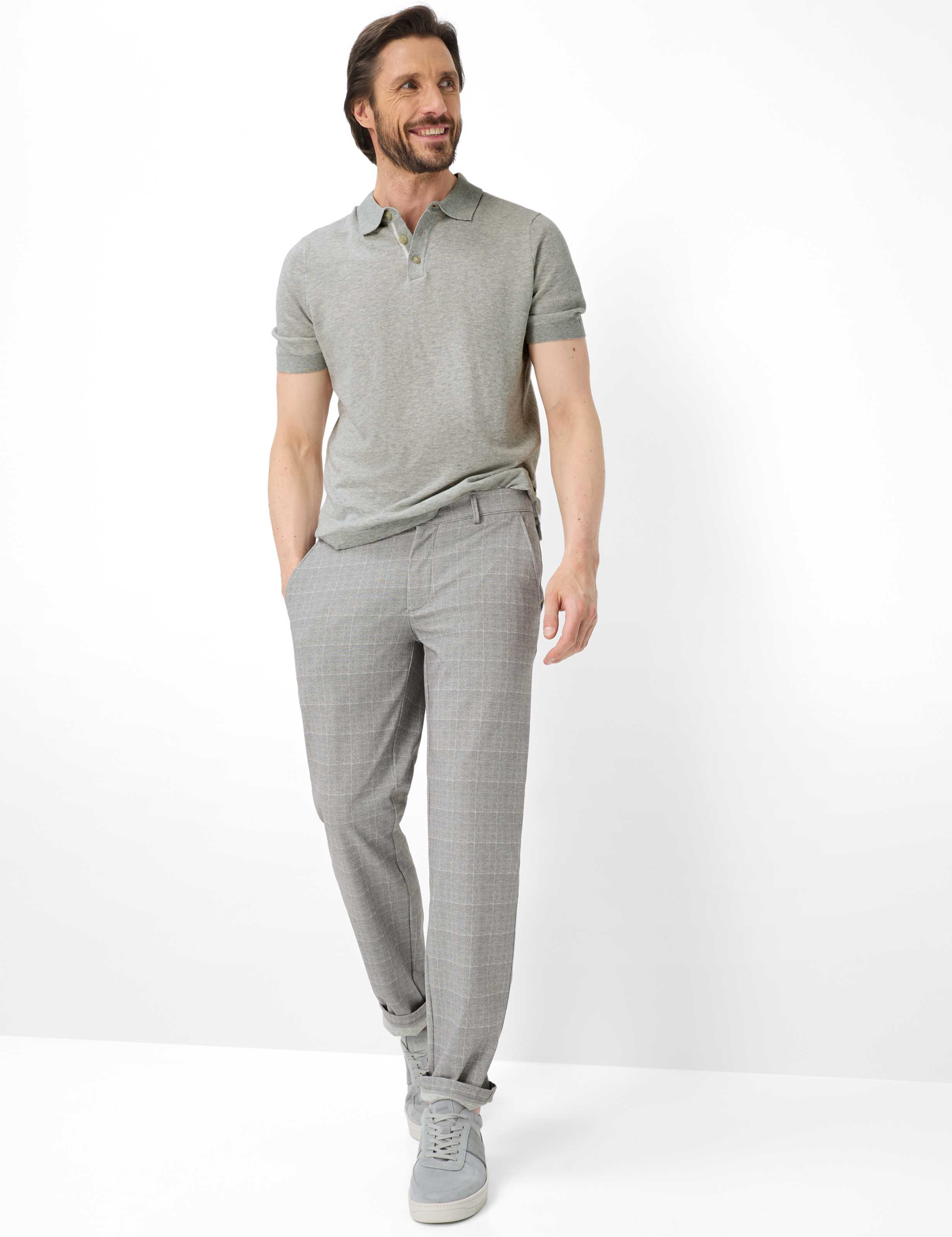 Homme Style THILO Gris Moyen Regular Fit Tenue du mannequin