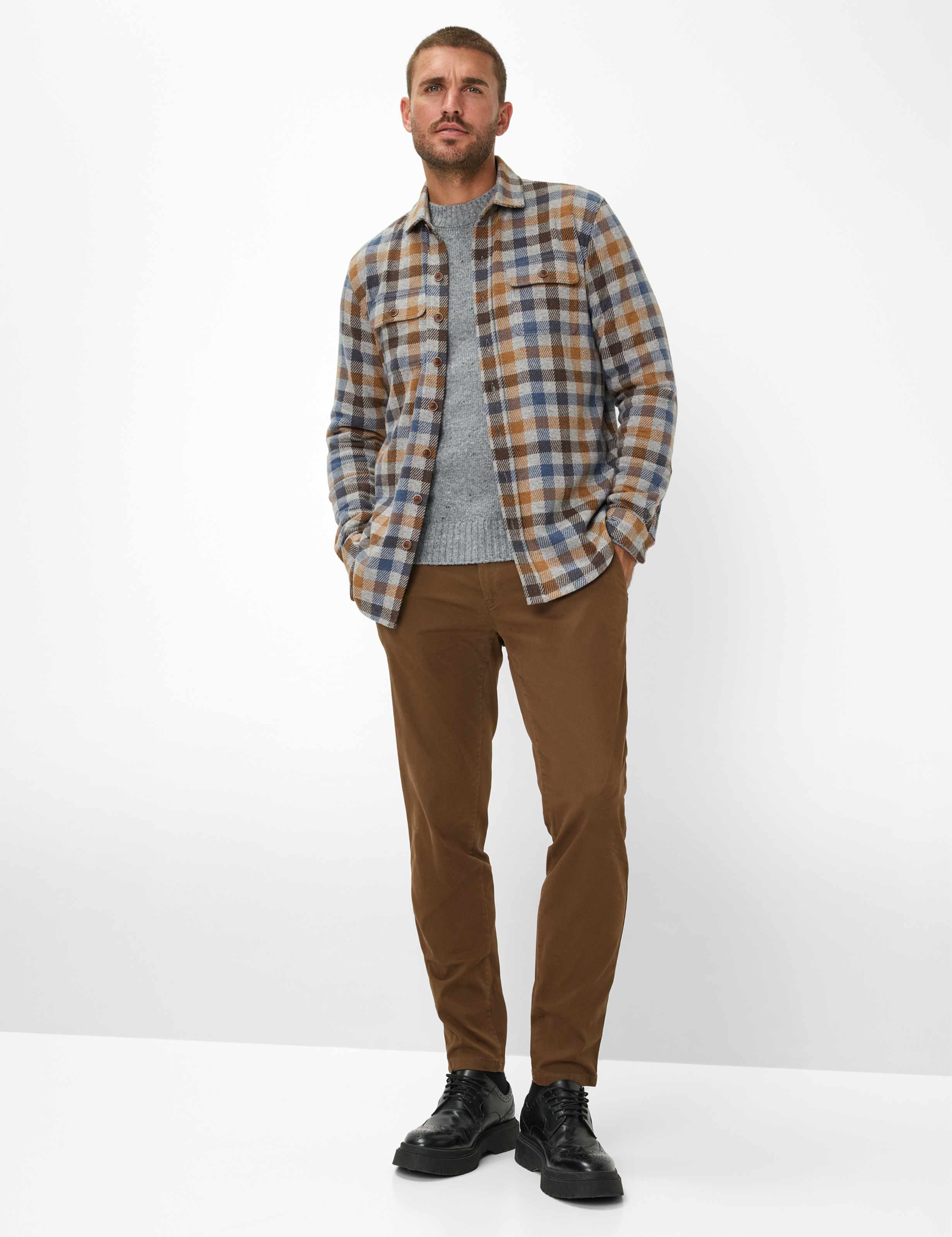 Herren Style SANTIAGO Hellbraun  Model Outfit