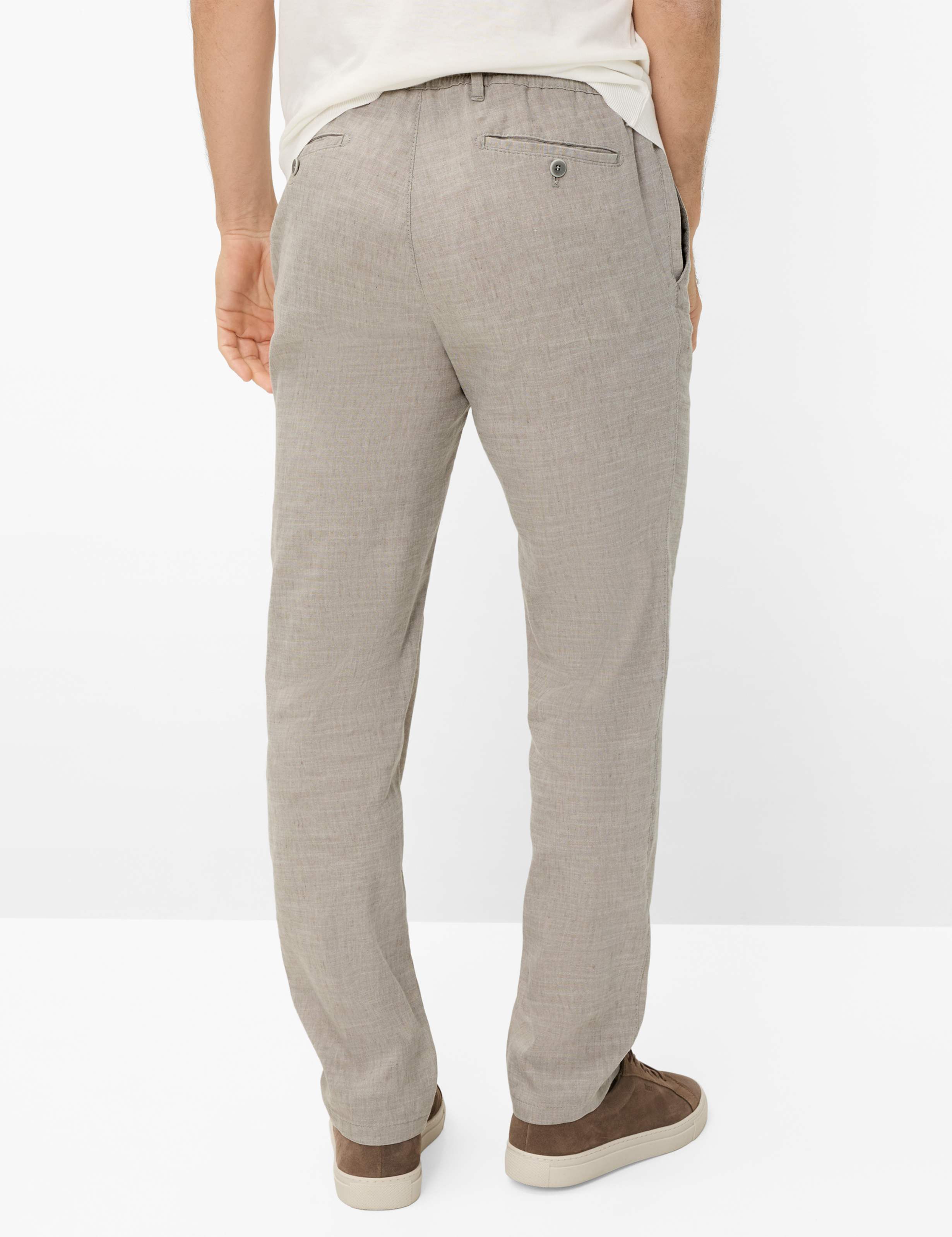 Shades of Beige, Men, Style TILL, MODEL_RUECK_ISHOP