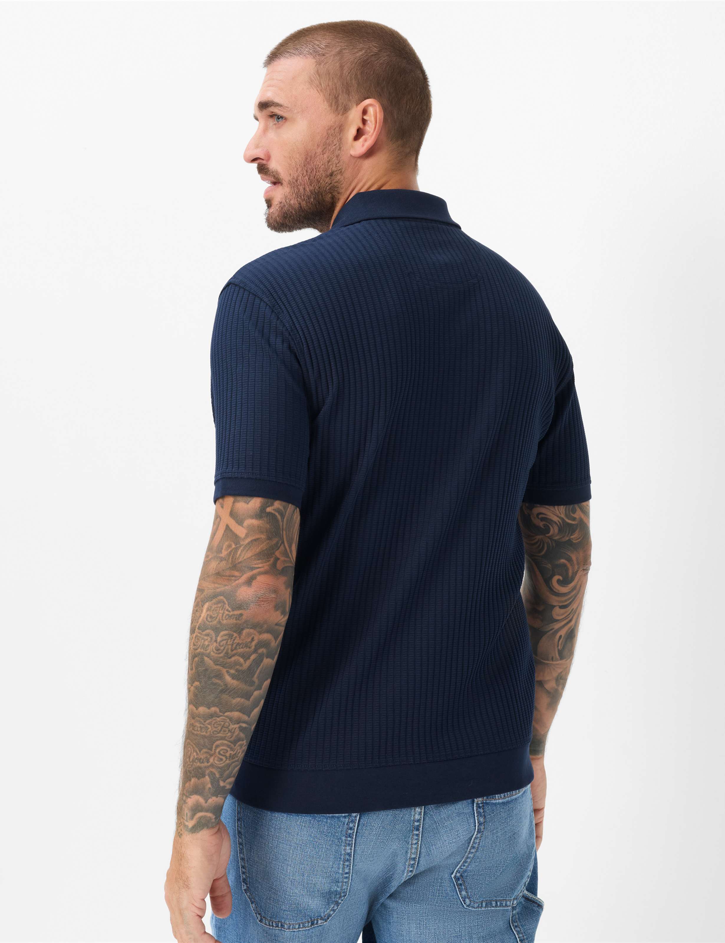 Shades of Blue, Men, Style PINO, MODEL_RUECK_ISHOP