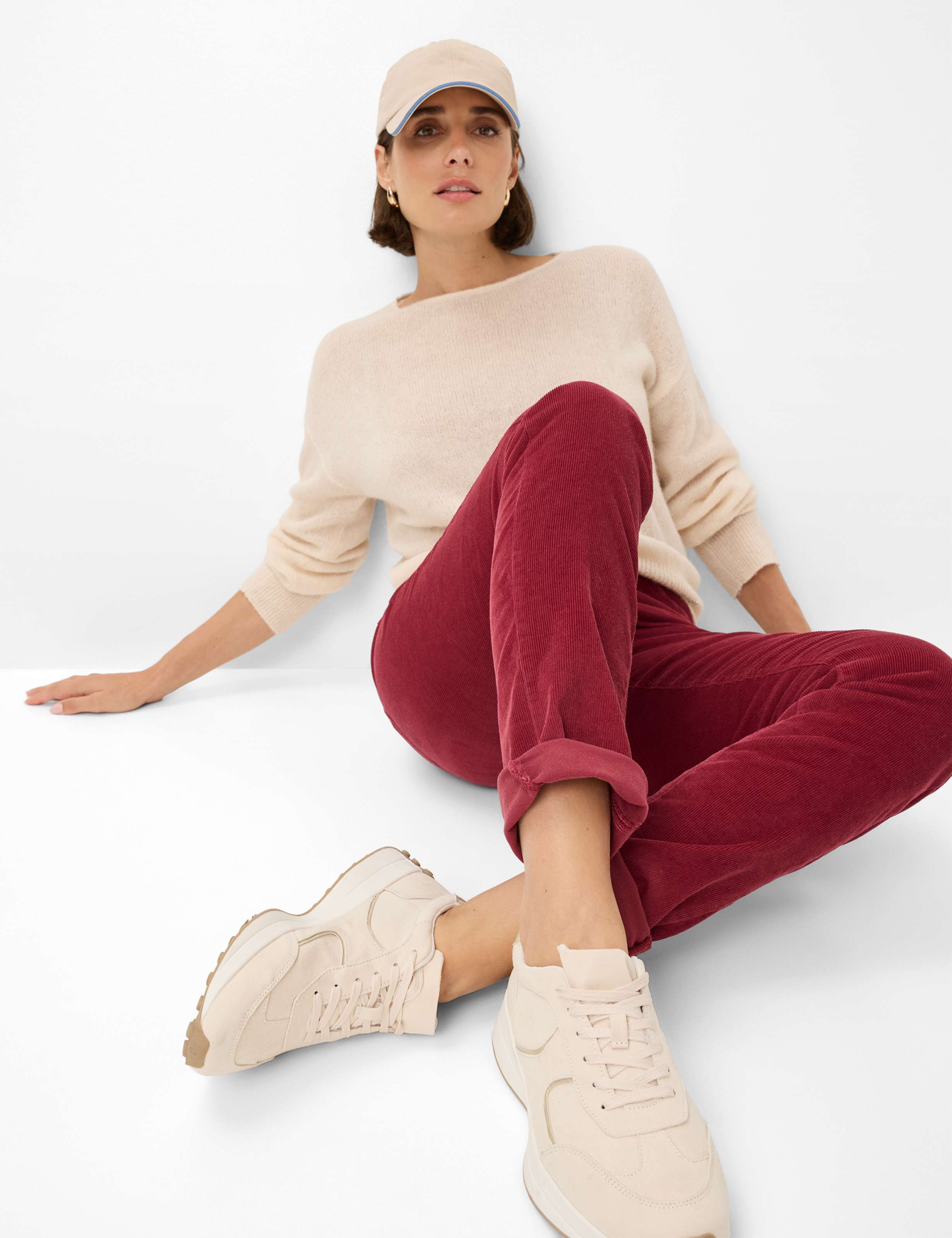 Femme Style MARY Rouge Foncé Regular Fit Détail 1