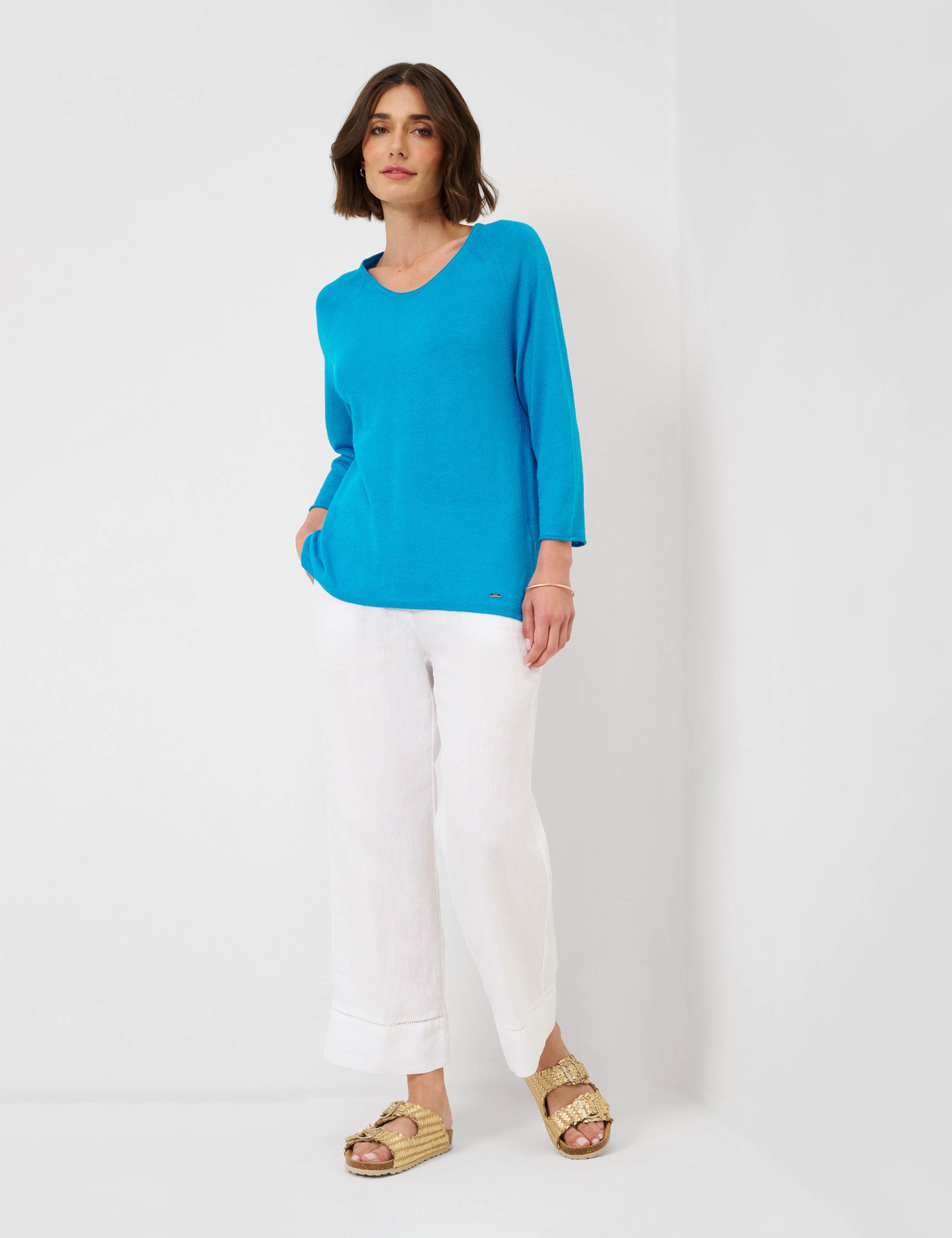 Women Style NALA aqua  Model Outfit