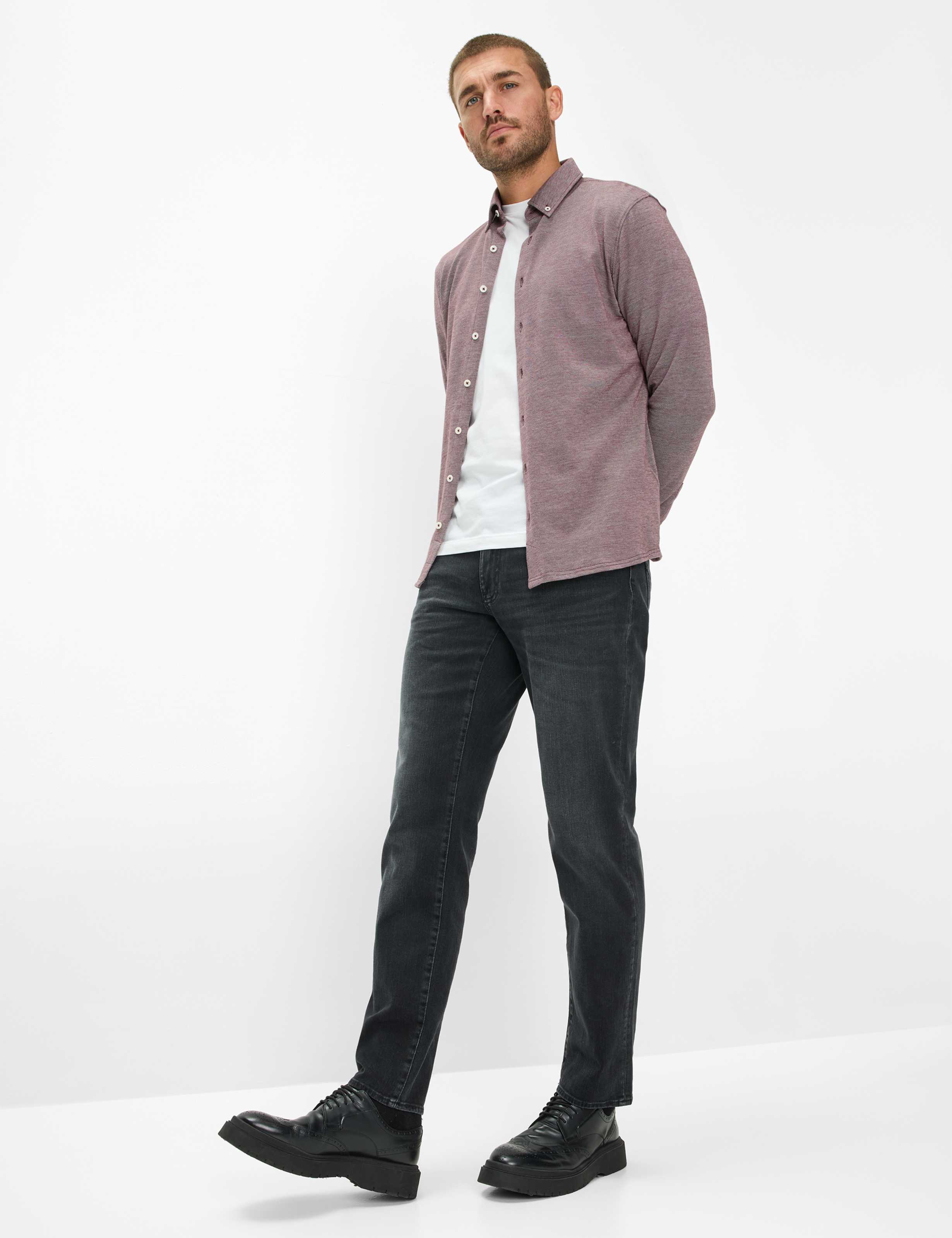 Herren Style DANIEL Dunkelrot  Model Outfit
