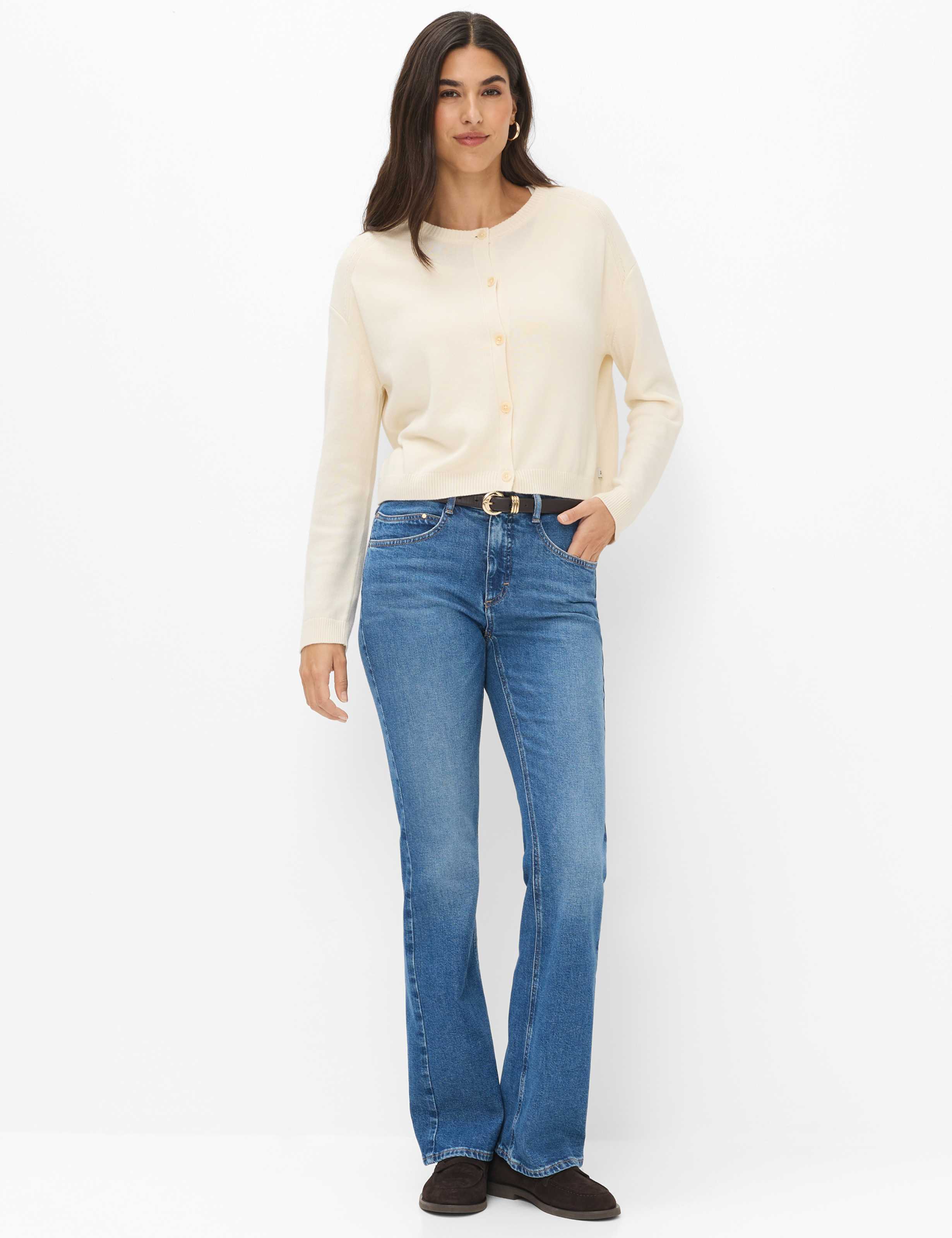 Women Style MARY Denim Blue Regular Regular Fit Model Outfit