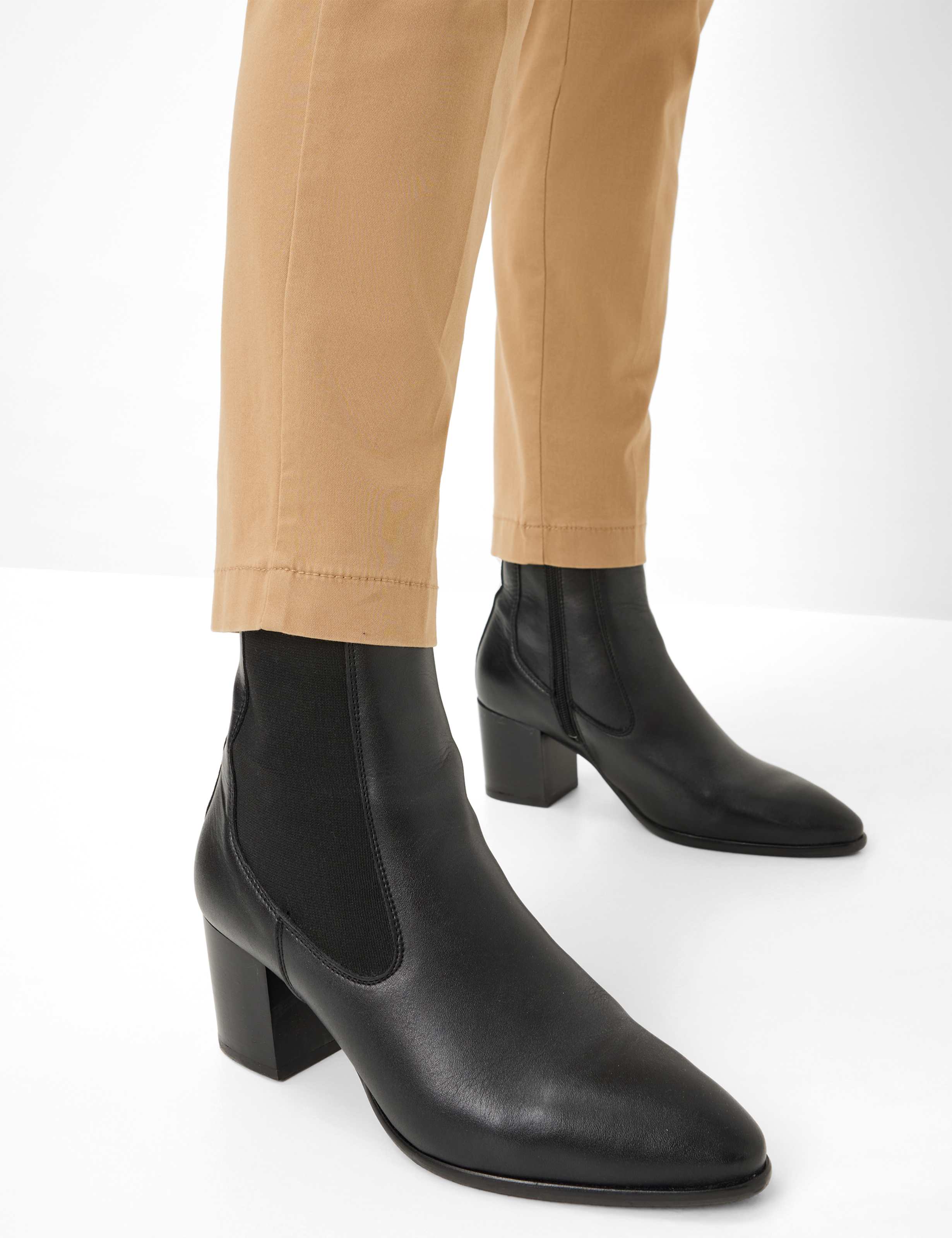 Women Style MARON S Light Brown Regular Fit Detail 2