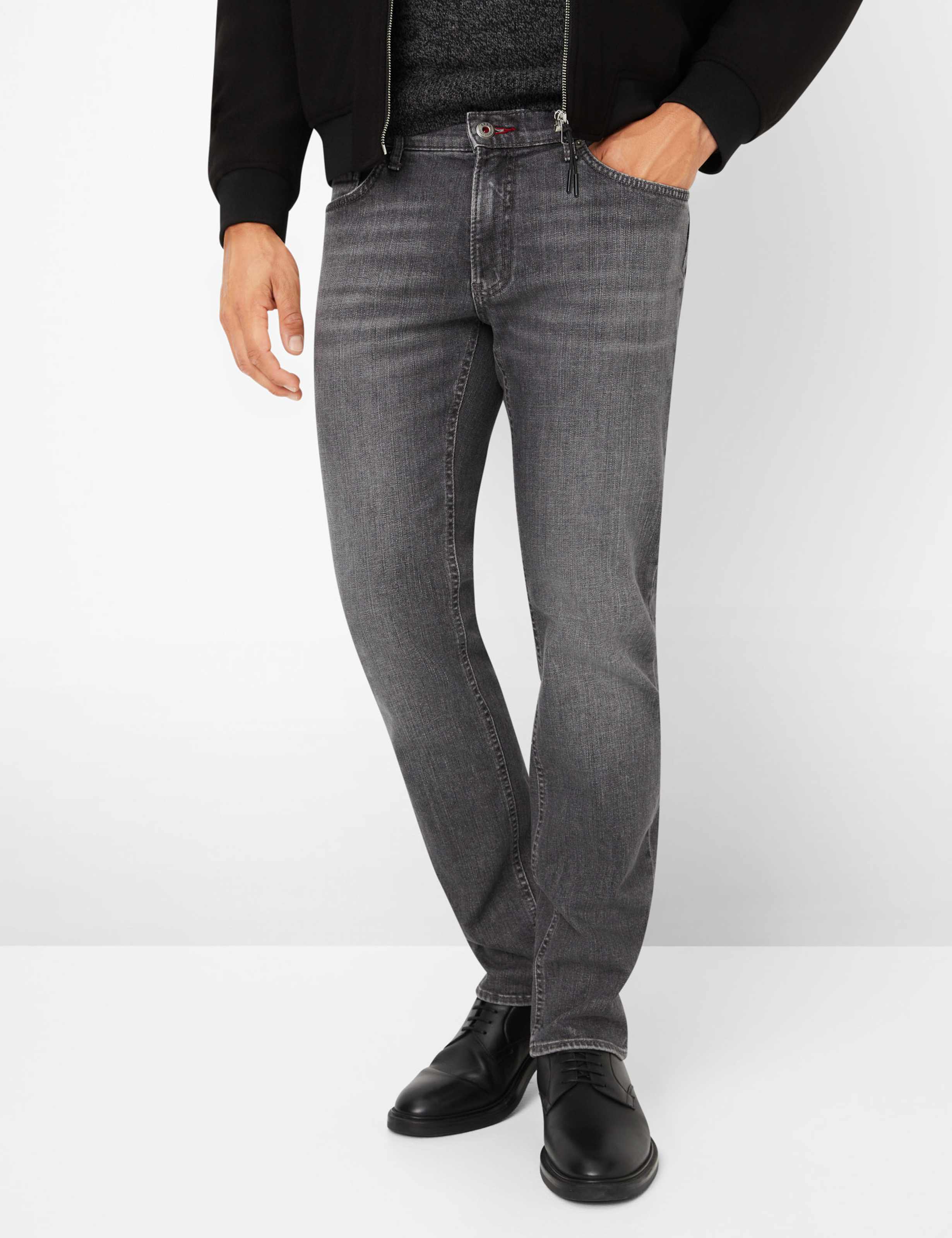 Shades of grey, Men, Style CHUCK, MODEL_FRONT_ISHOP