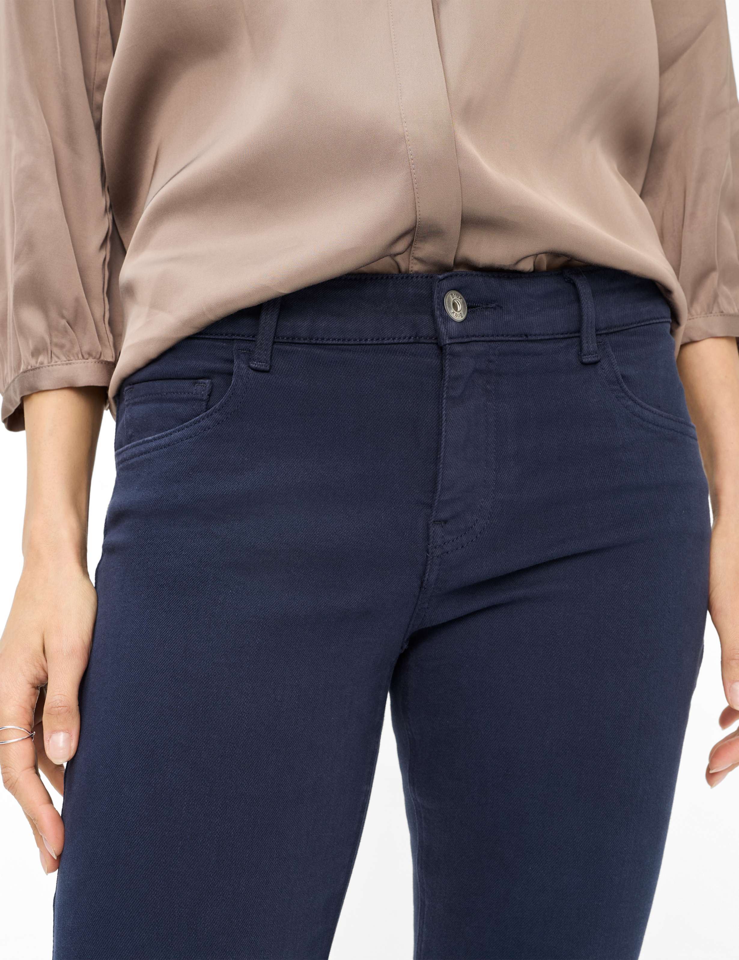 Women Style SHAKIRA S Denim Dark Blue Slim Fit Detail 2