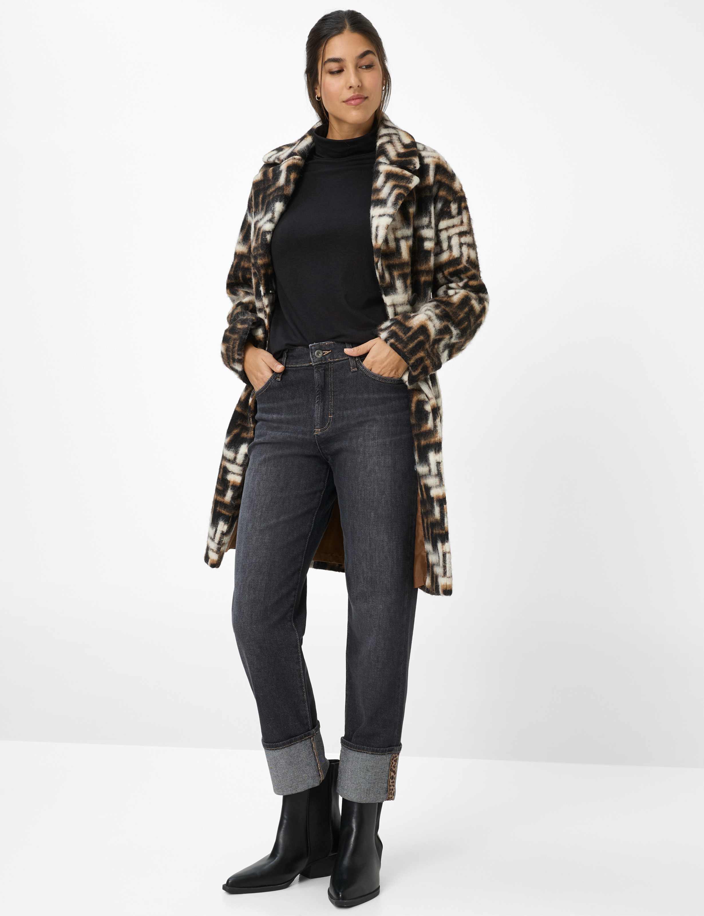 Damen Style CARINA L Schwarz  Model Outfit