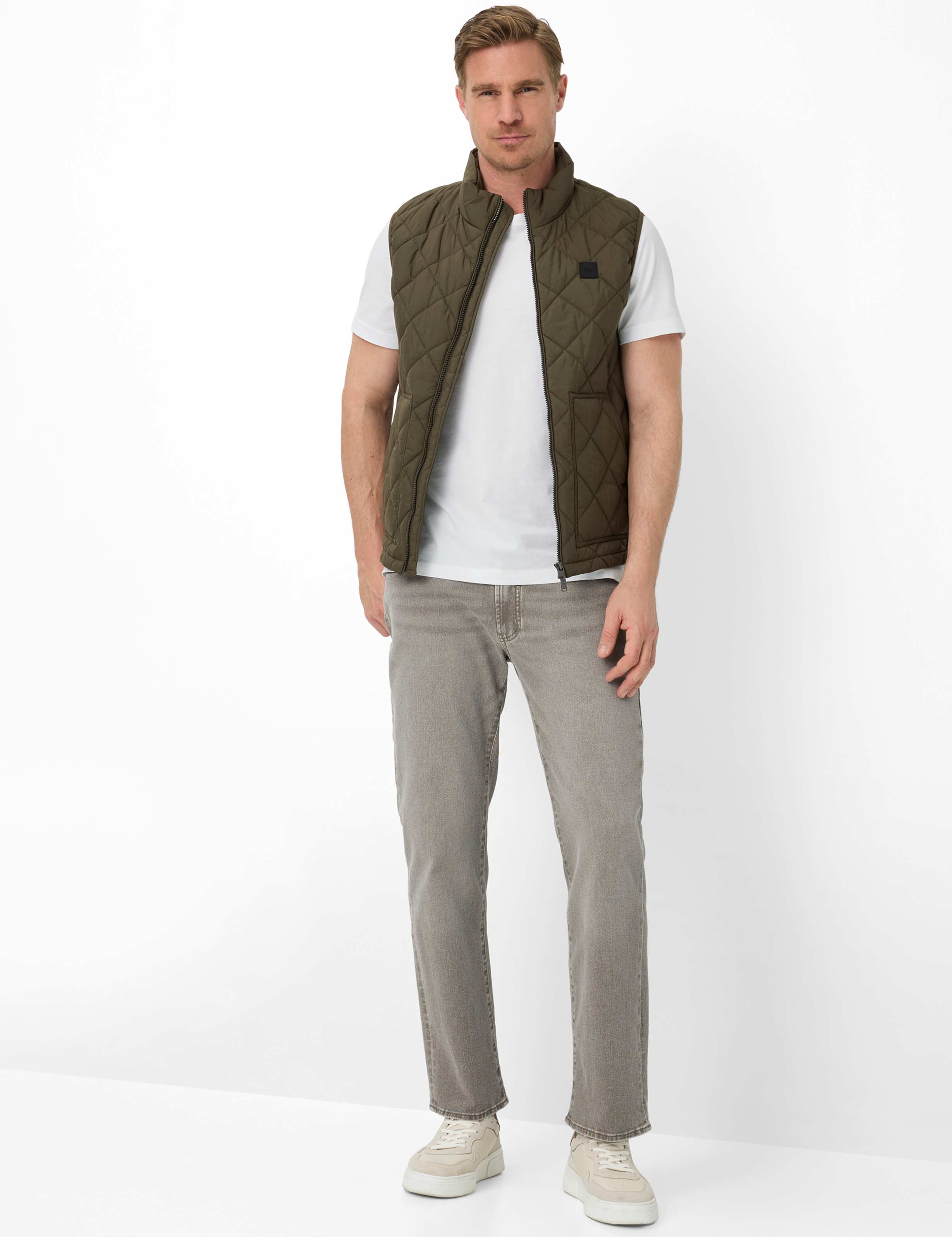 Men Style BOB Green  Model Outfit