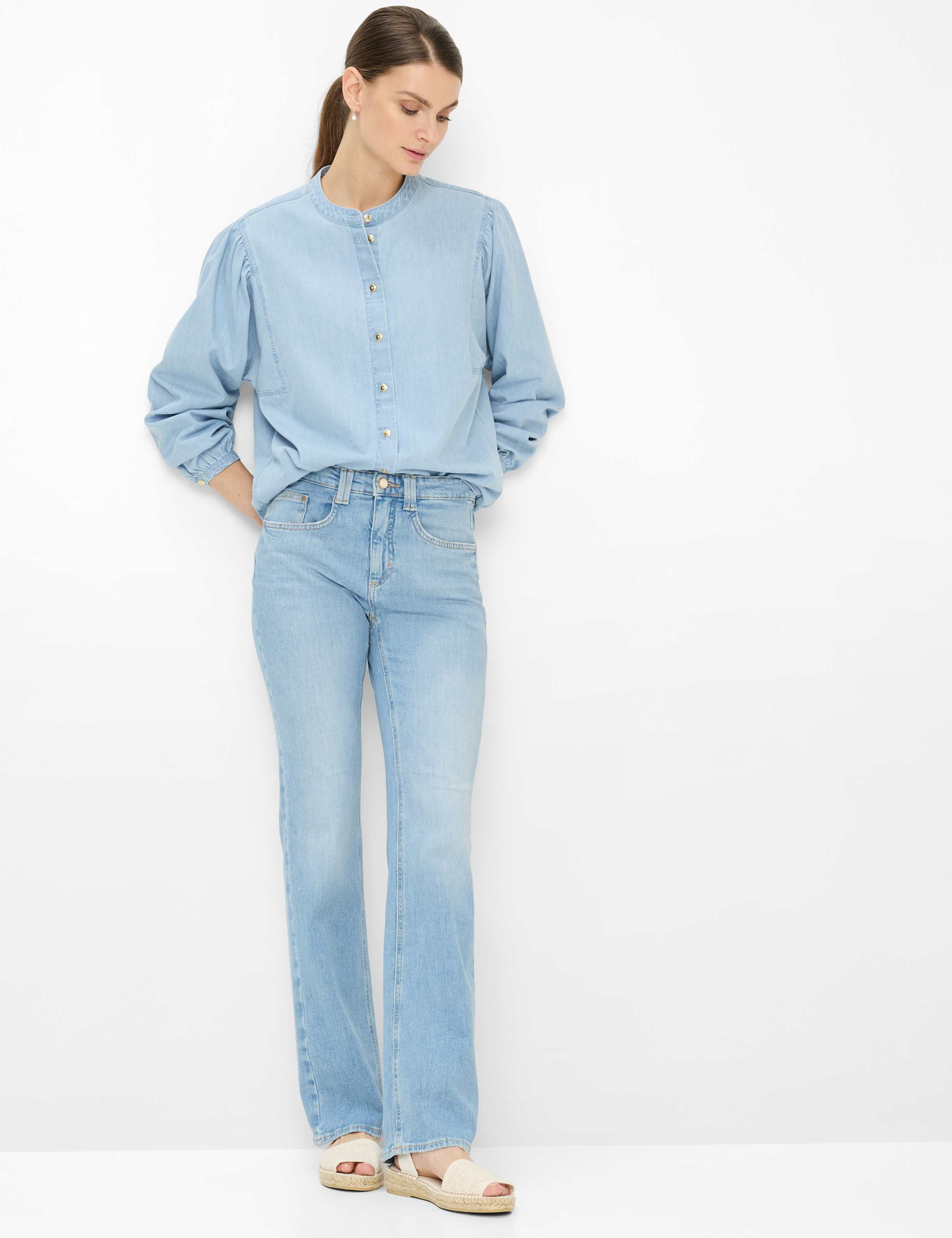 Dame Style VALERIA Denim Lysblå  Model Outfit