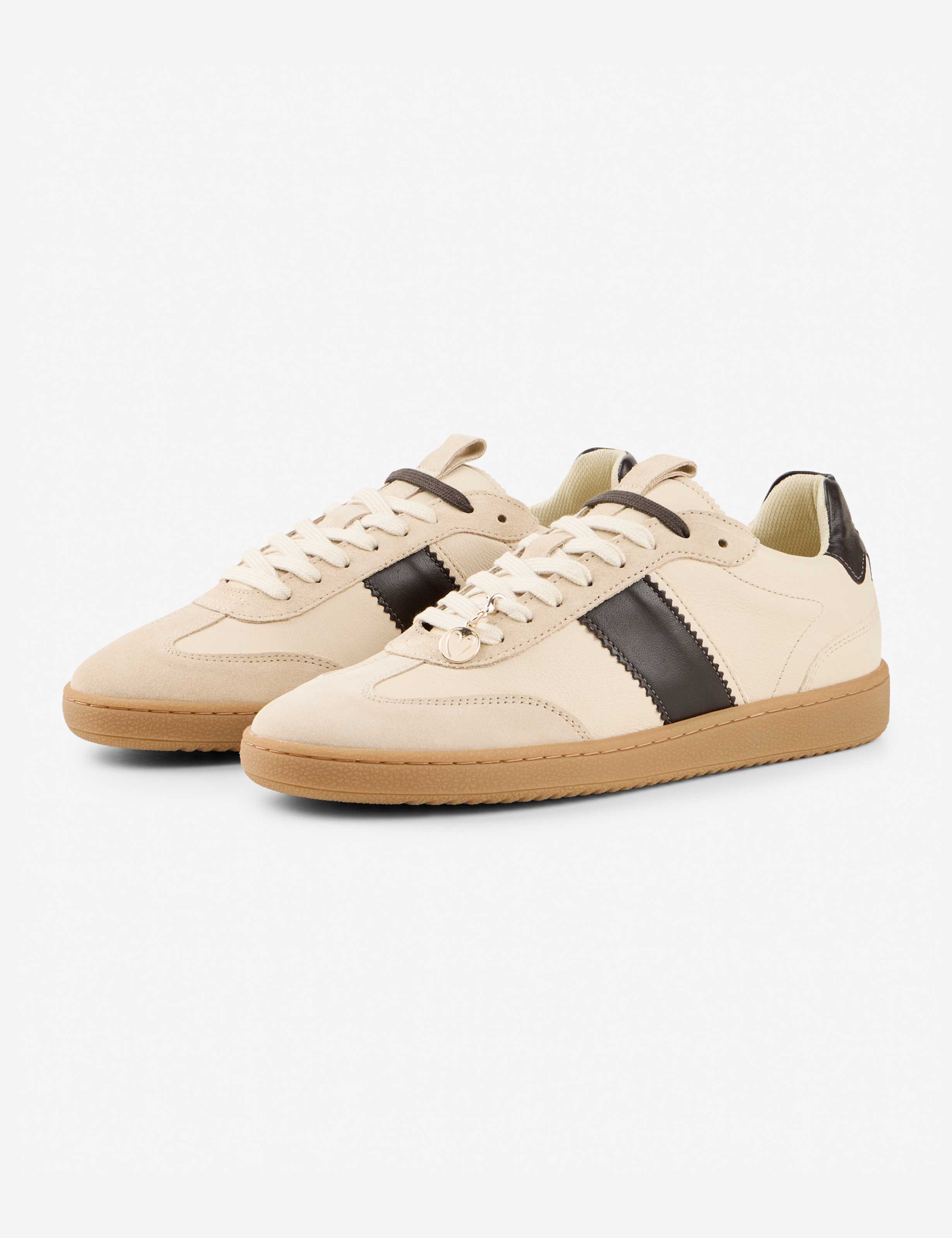 Shades of Beige, FREISTELLER_FRONT_ISHOP