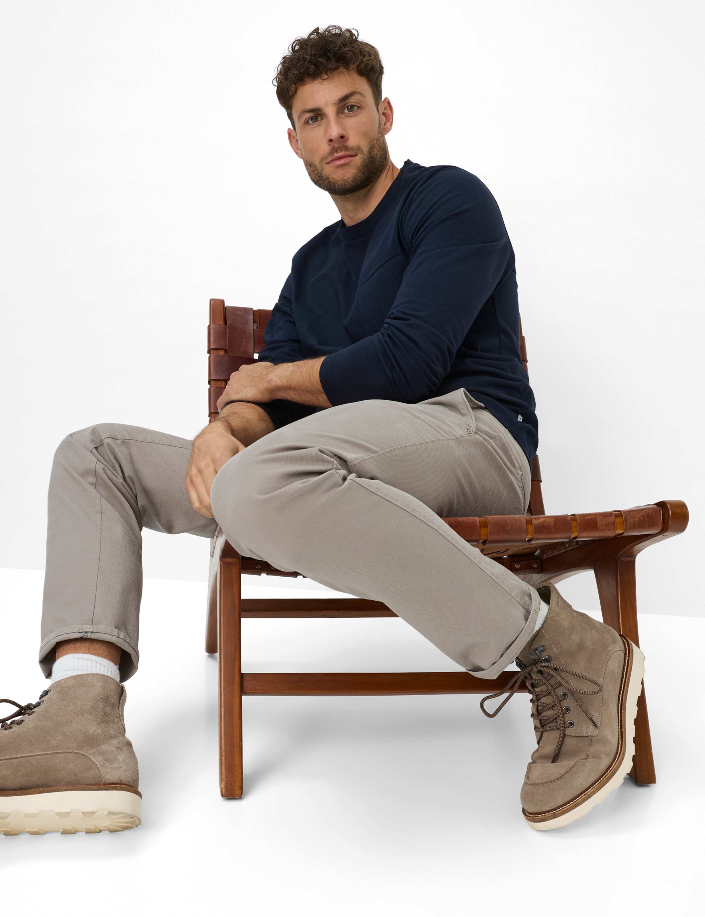 Herren Style FABIO IN Hellbraun Modern Fit Detail 1