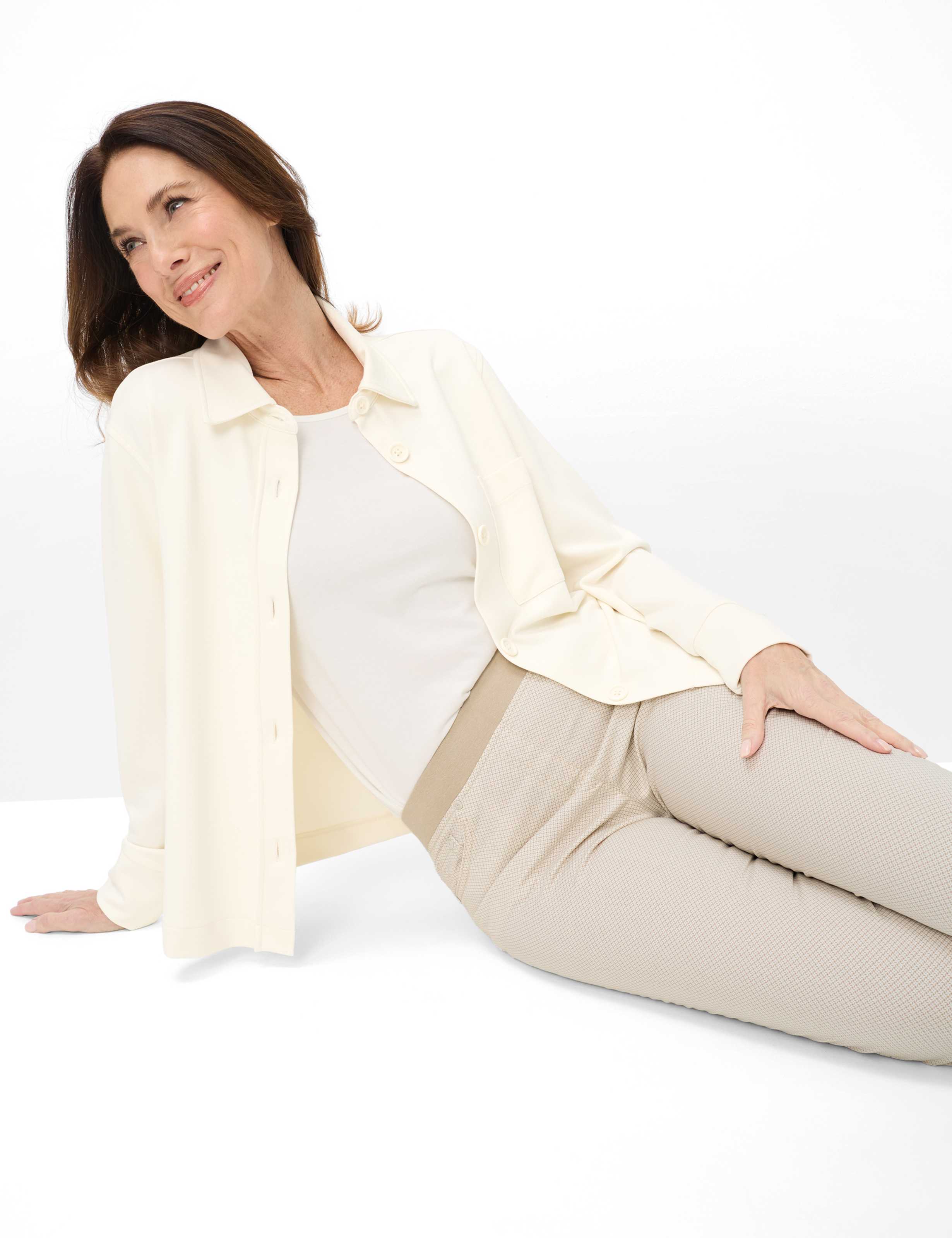 Dame Style PAMINA 6/8 Lysbeige Slim Fit Detalje 1