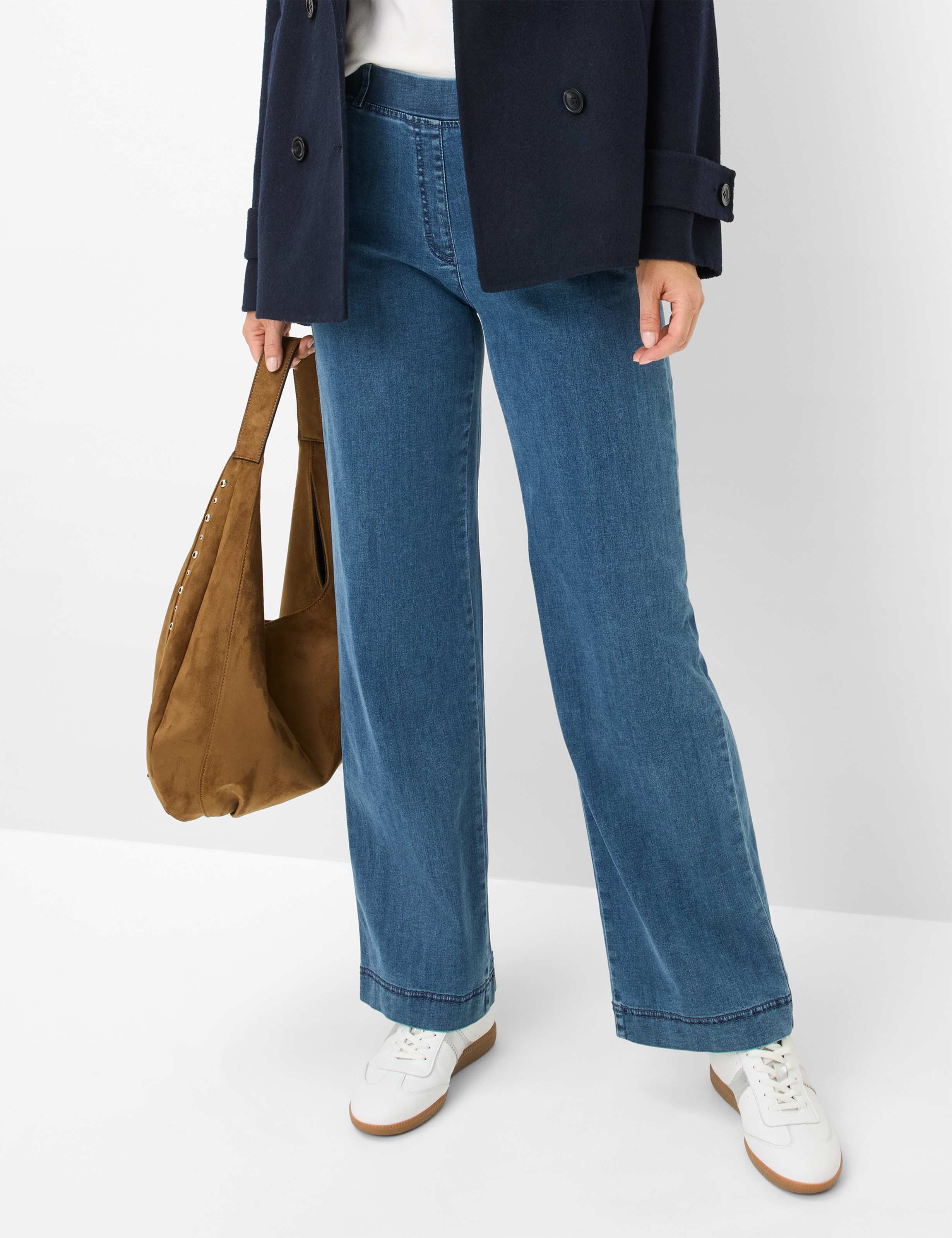 Blautöne, Damen, Style PAM FLARED, MODEL_FRONT_ISHOP