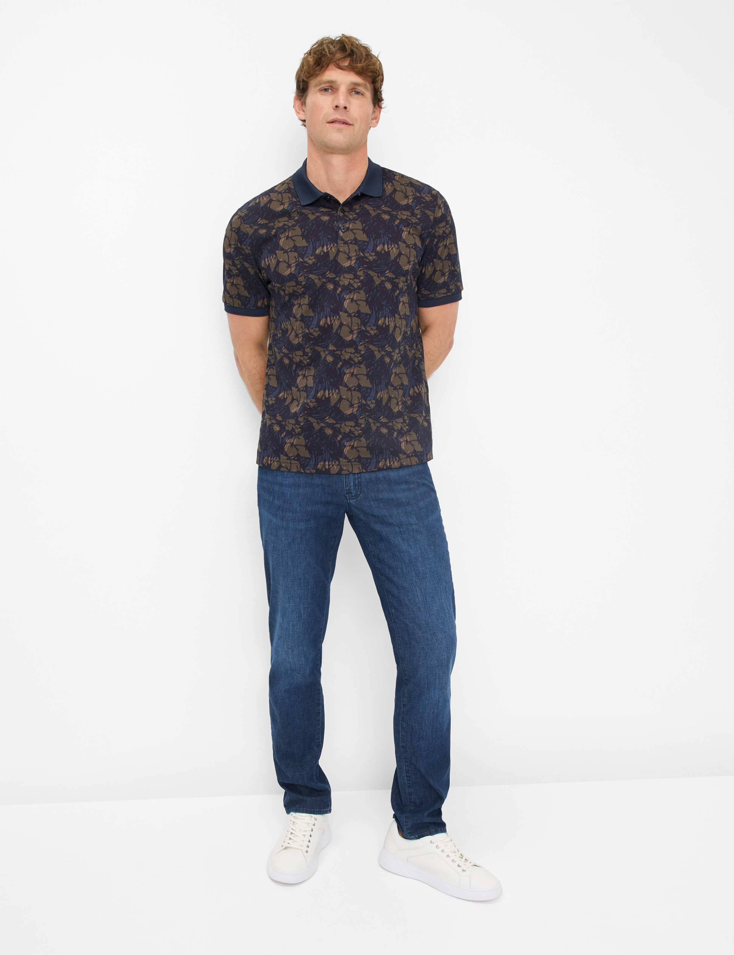 Men Style PERRY Multicolored  Model Outfit