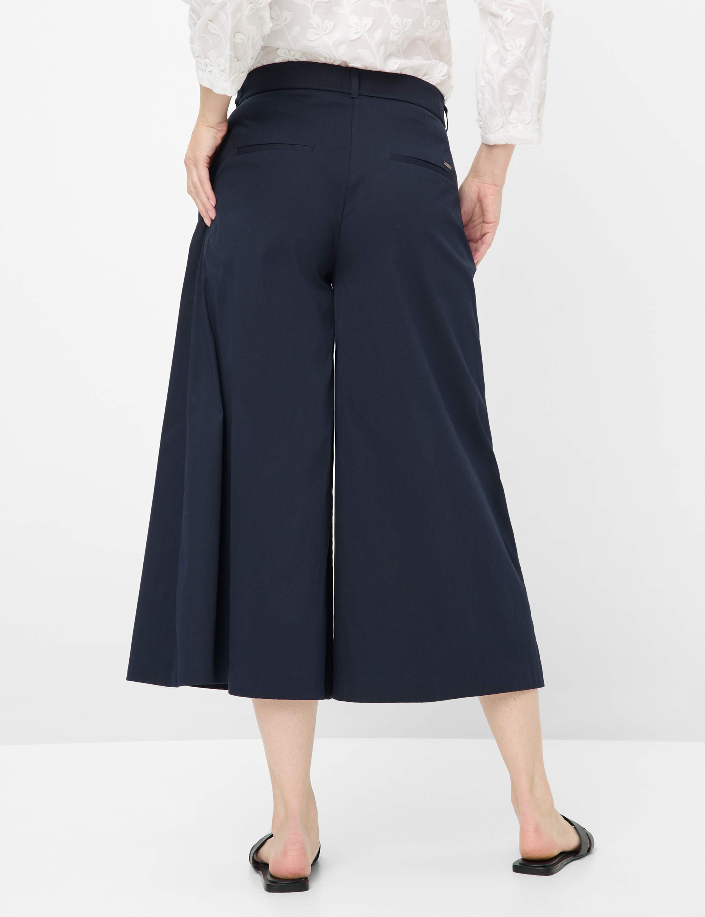 Damen Style MELLI S Dunkelblau Wide Leg Model Rueck