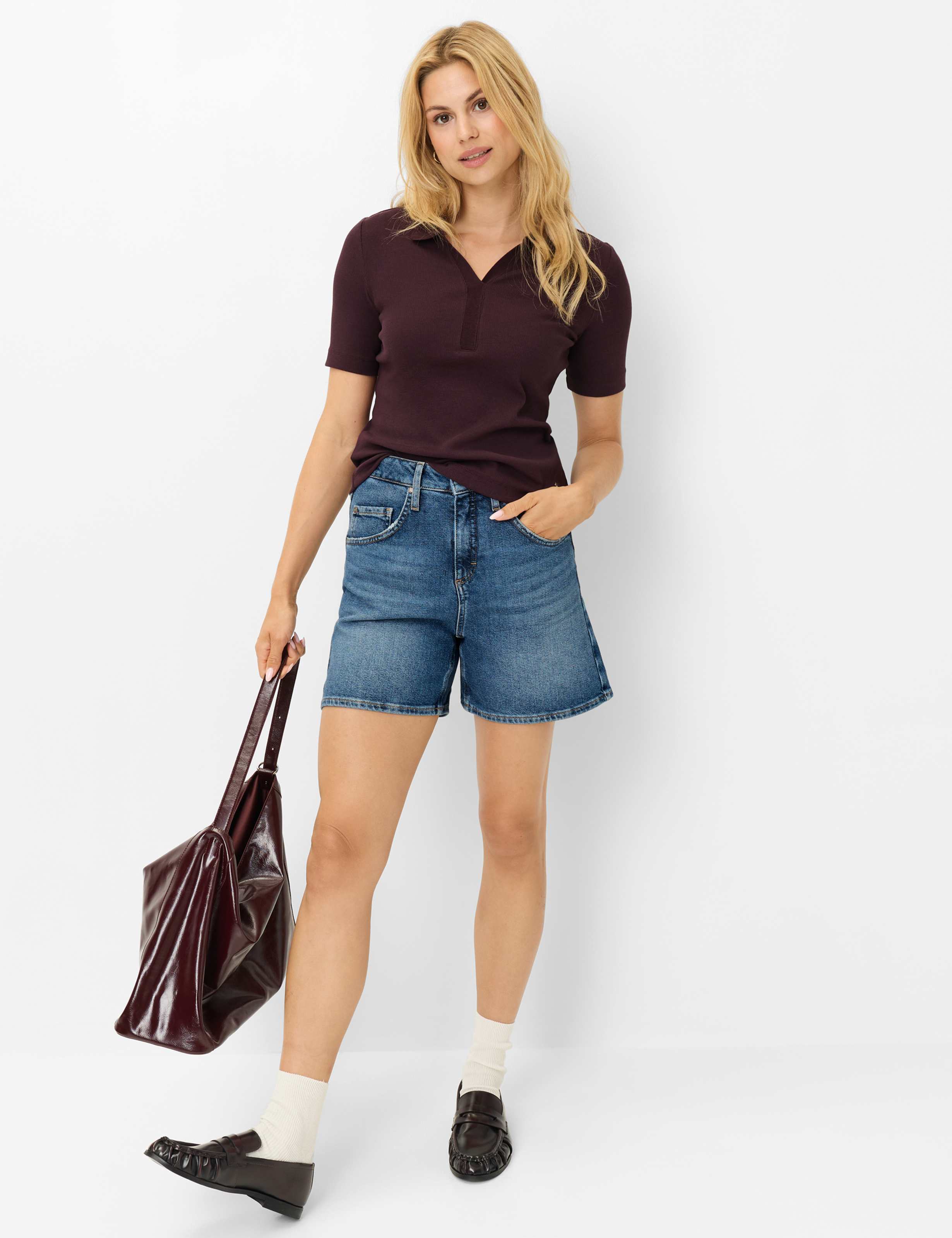 Damen Style CLEO S Dunkles Lila  Model Outfit