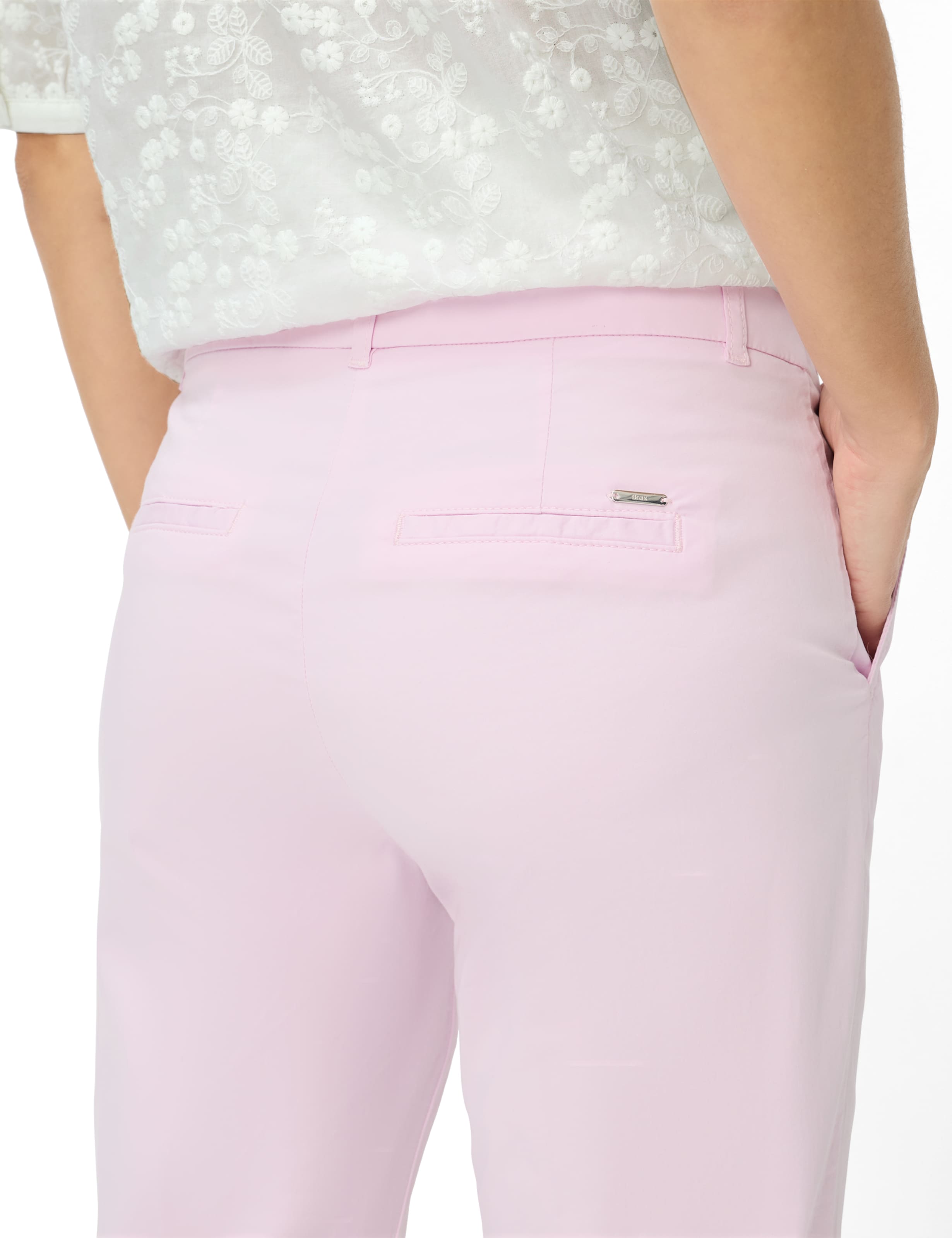 Women Style MARON S Rose Regular Fit Detail 2