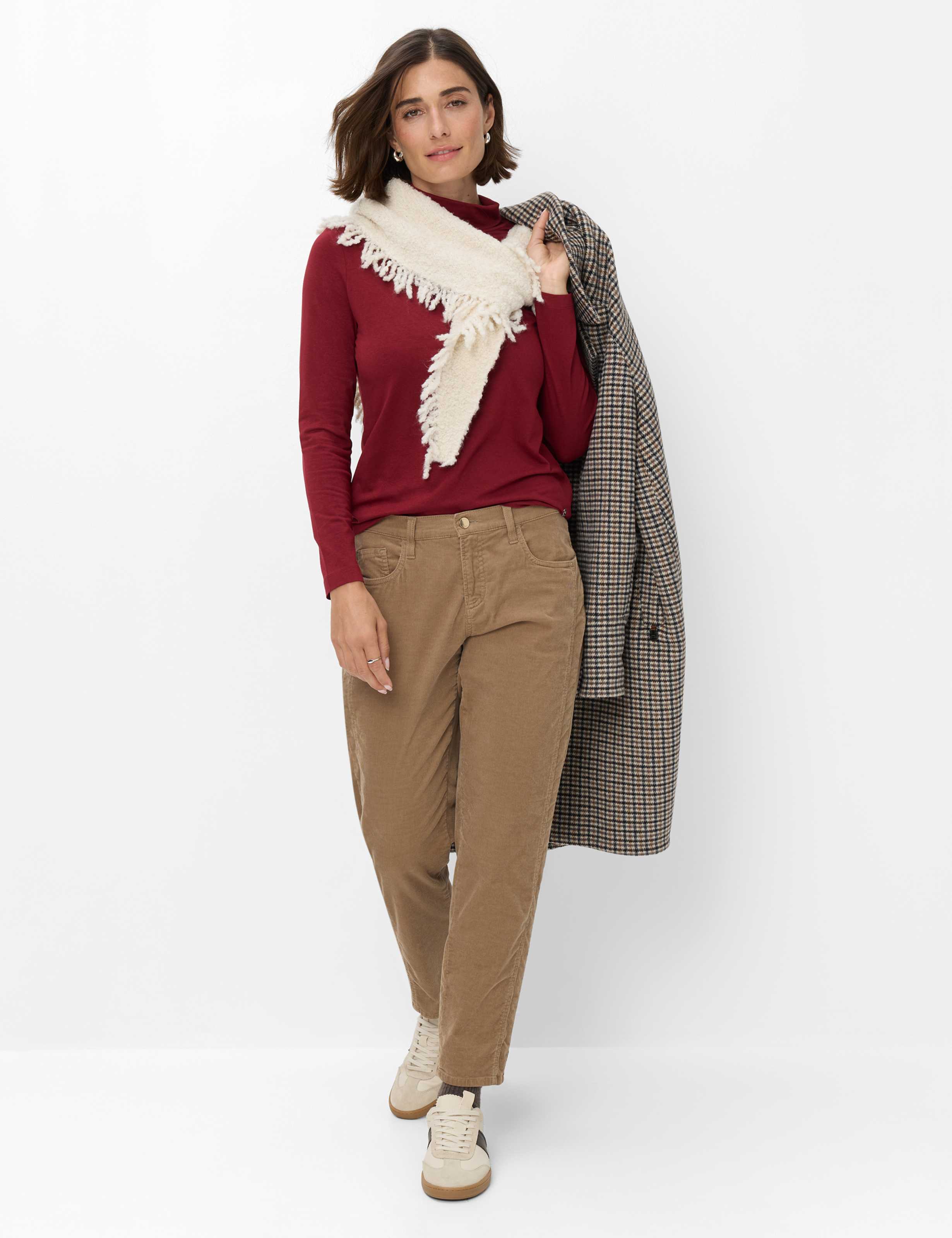 Damen Style CARINA L Dunkelrot  Model Outfit