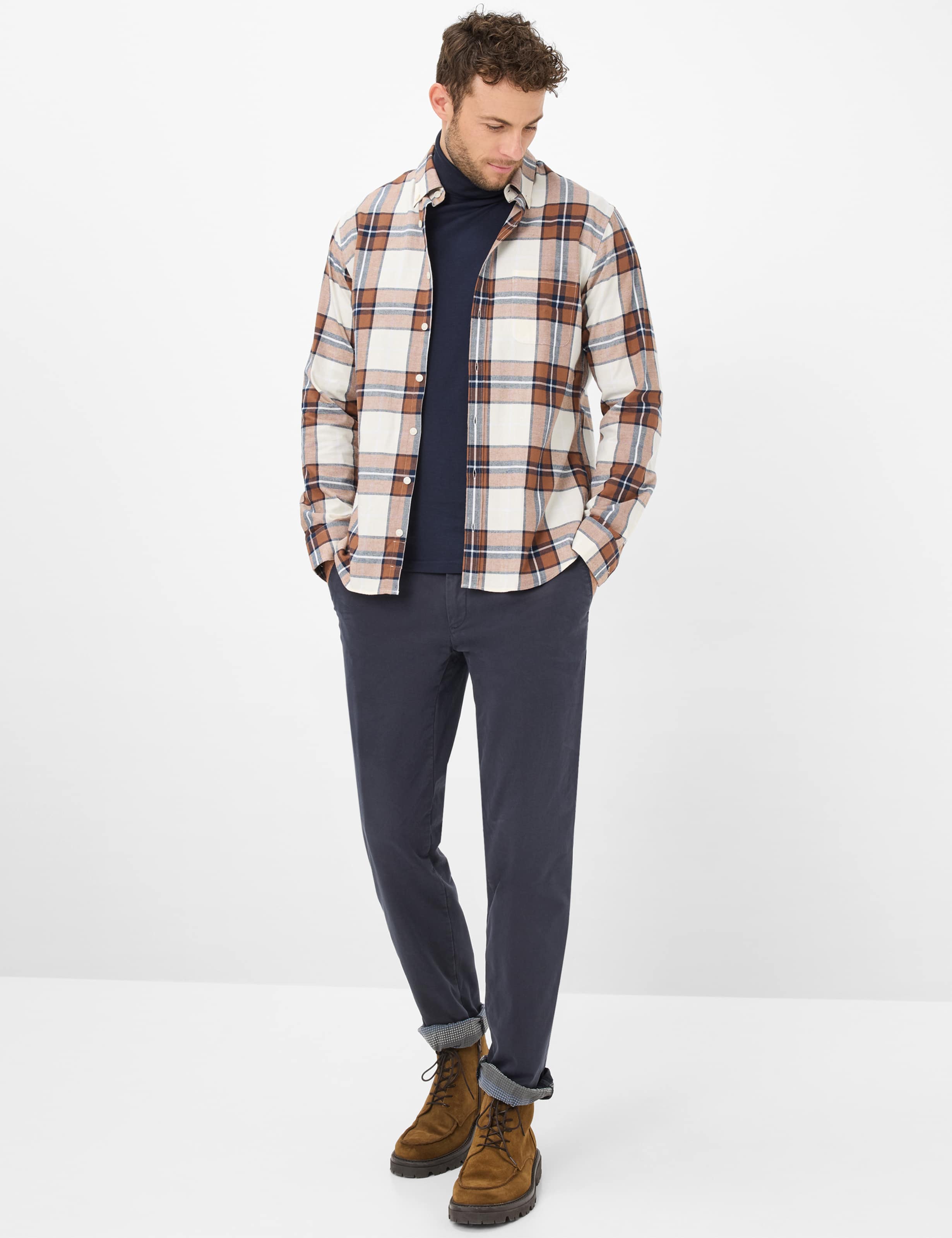 Homme Style FABIO TT Bleu Foncé Modern Fit Tenue du mannequin