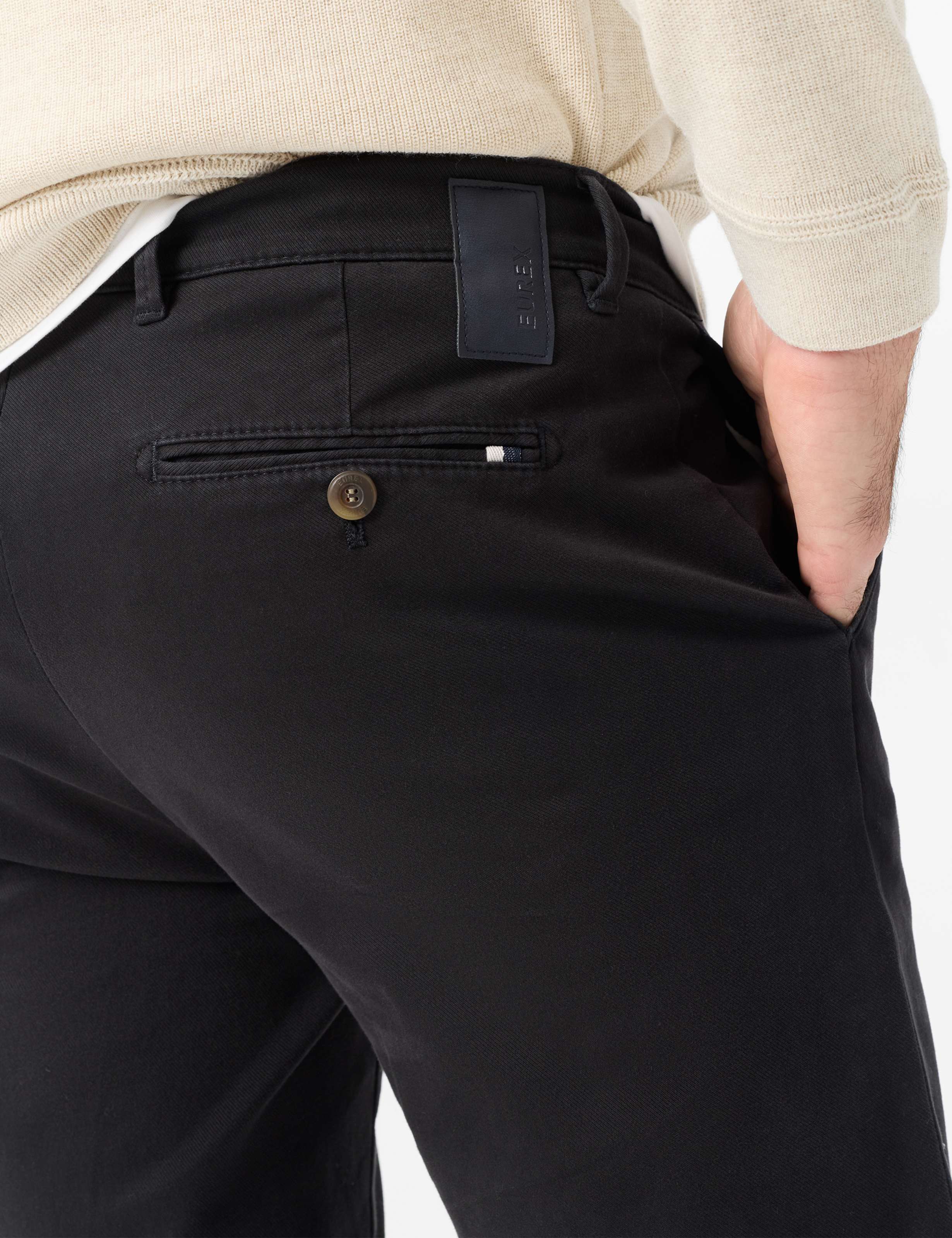 Homme Style JOHN Noir Modern Regular Fit Détail 2