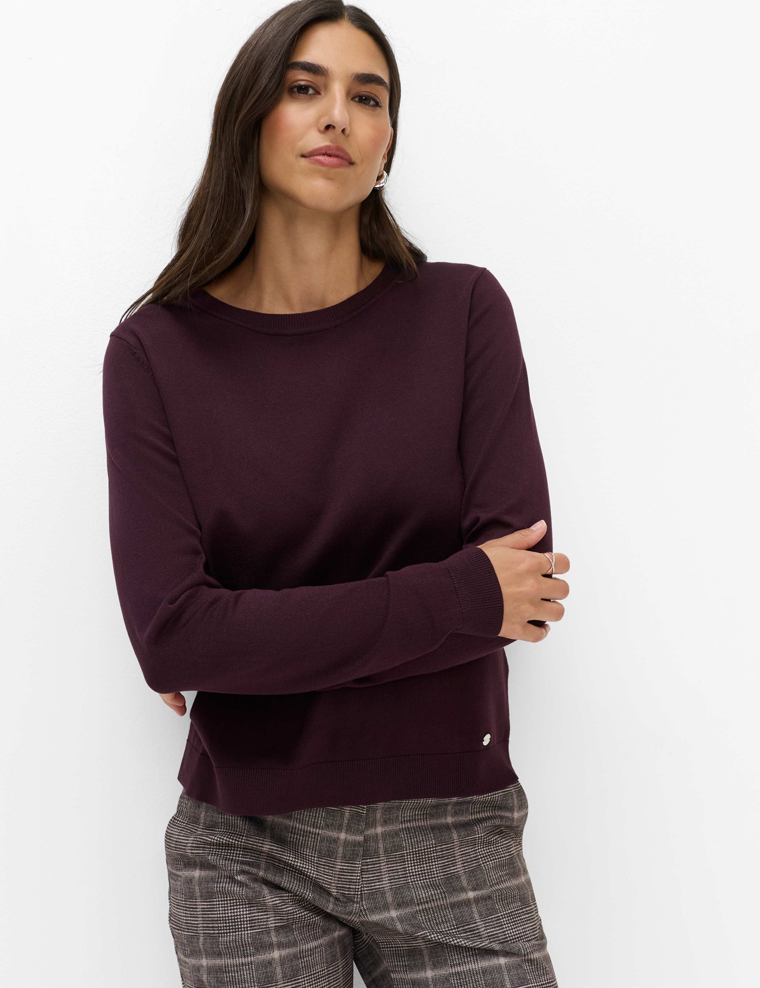 Damen Style LENI Dunkles Lila  Model Front