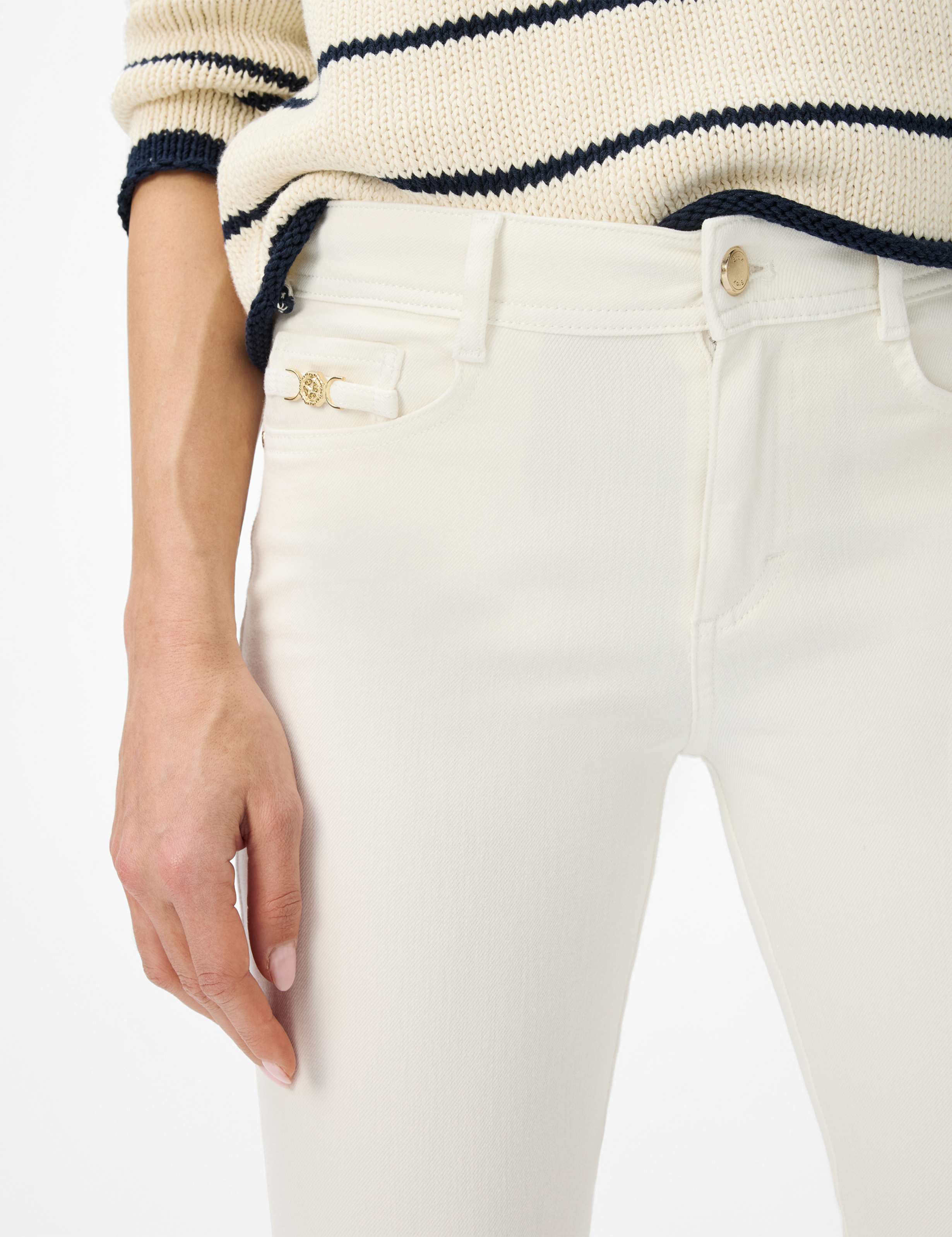 Women Style SHAKIRA Denim Cream White Slim Fit Detail 2