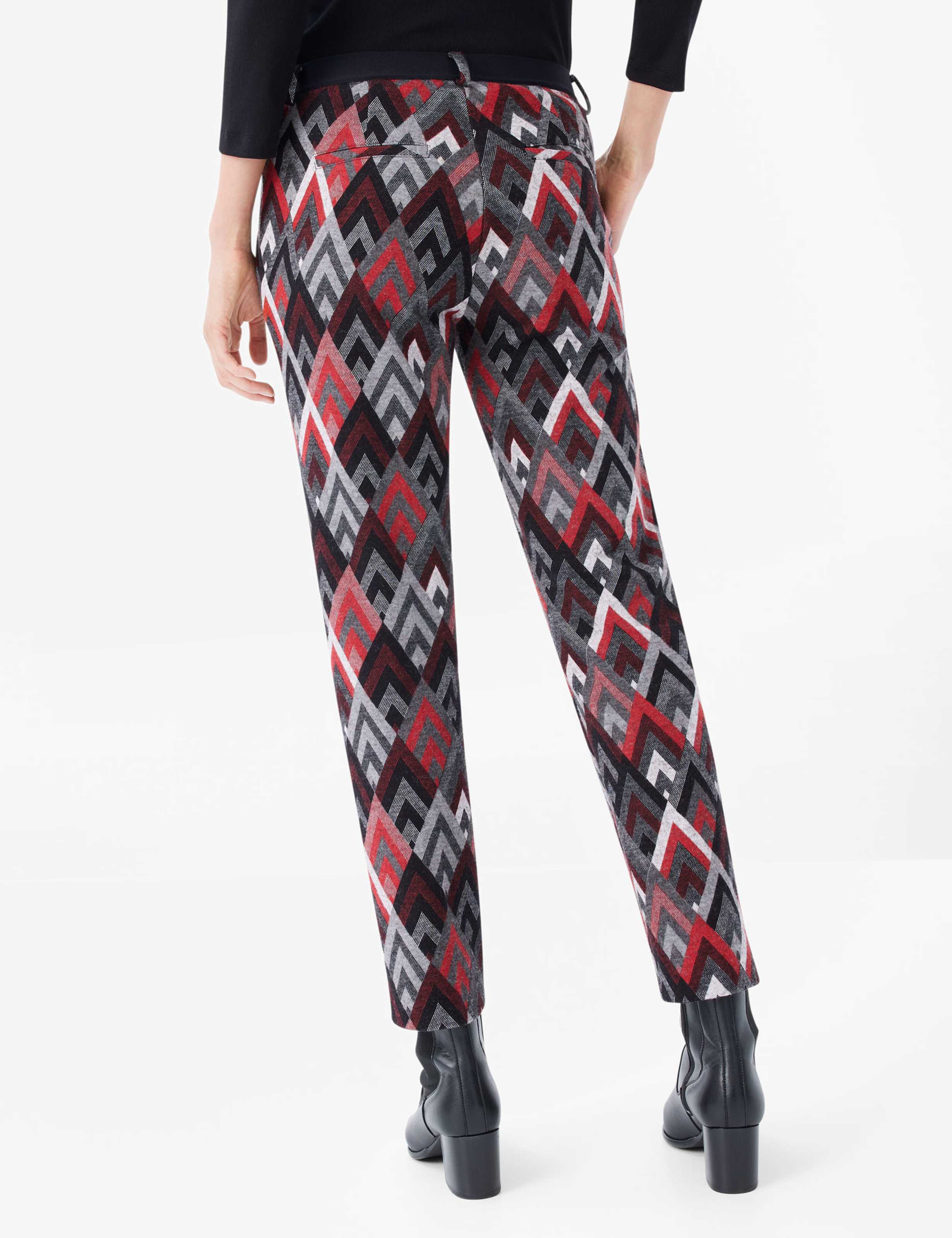 Damen Style MARON S Dunkelrot Regular Fit Model Rueck