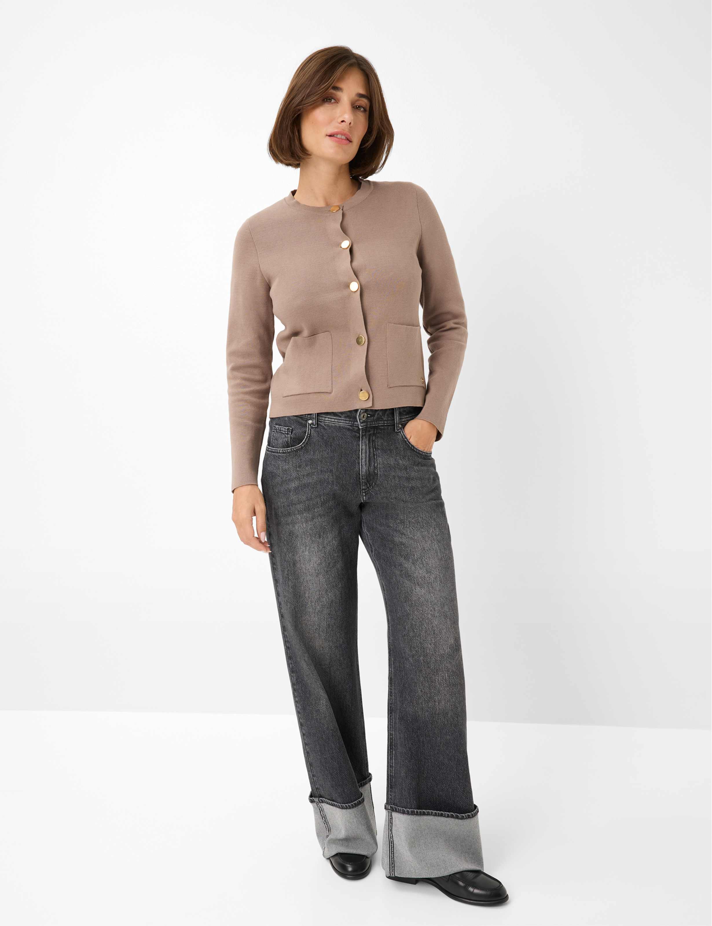 Damen Style ANN Hellbraun  Model Outfit