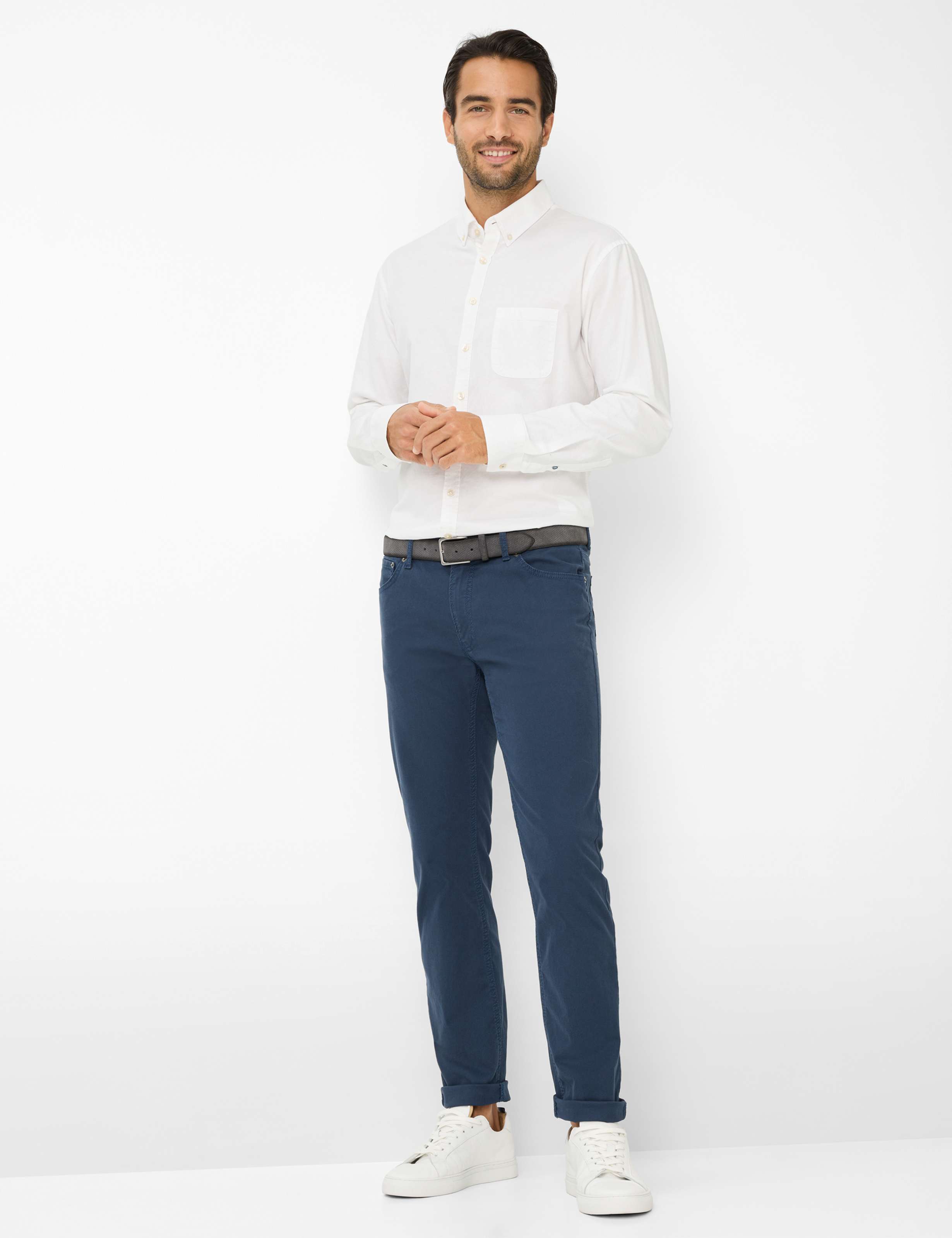 Herre Style CHUCK Blå Modern Fit Model Outfit