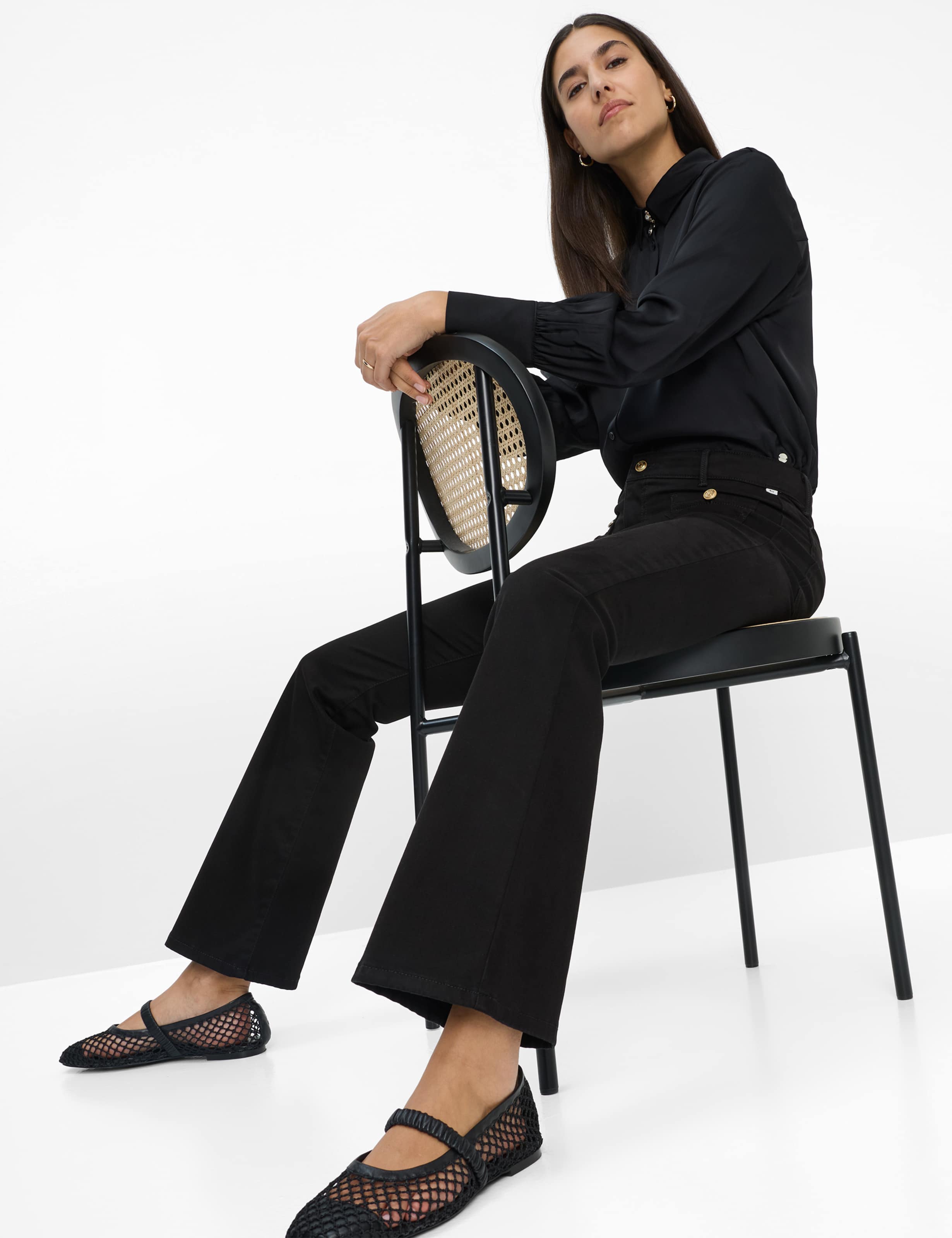 Damen Style SHAKIRA Schwarz Slim Fit Detail 1