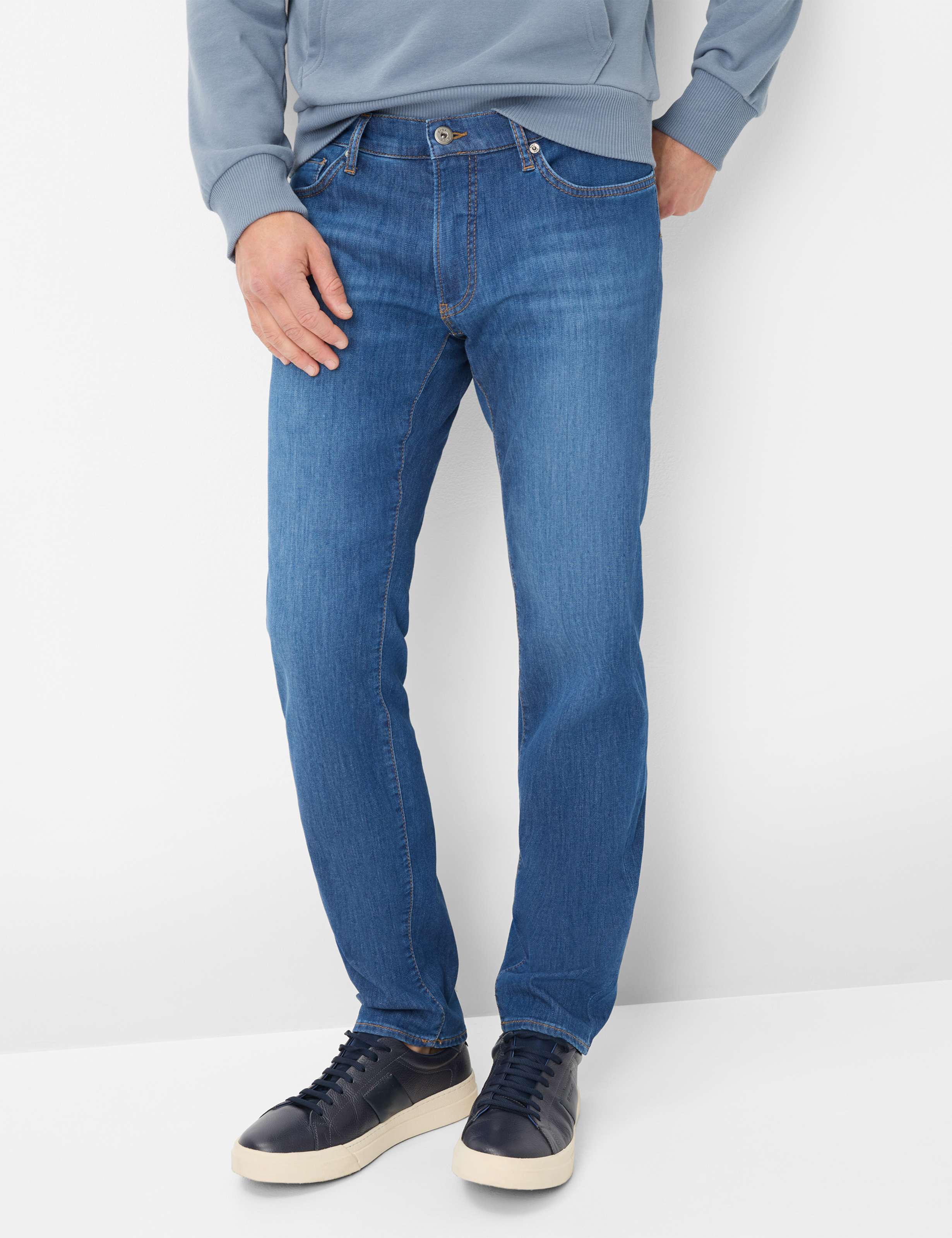 Shades of Blue, Men, Style CHUCK, MODEL_FRONT_ISHOP