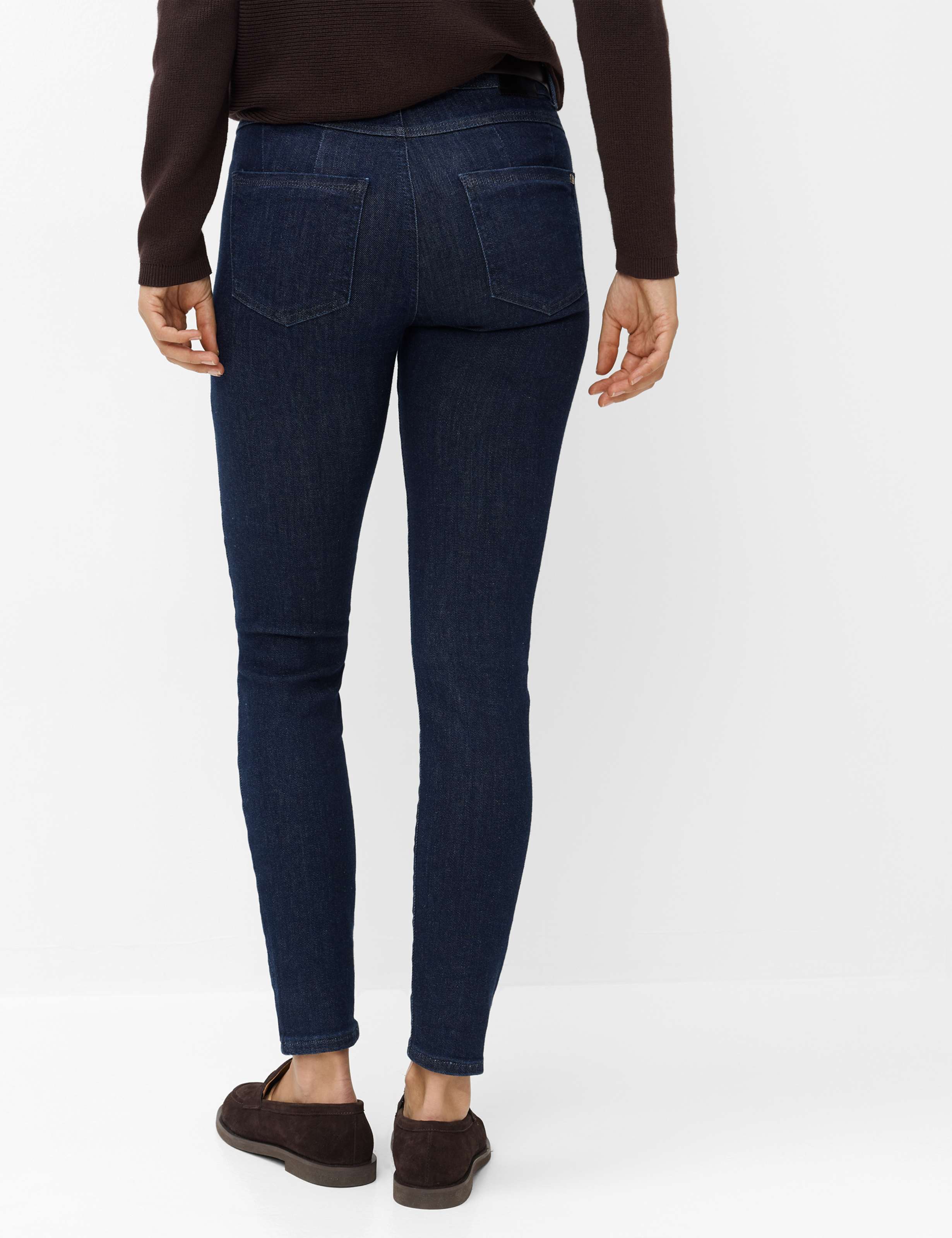 Tons bleus, Femme, Style ANA, MODEL_RUECK_ISHOP