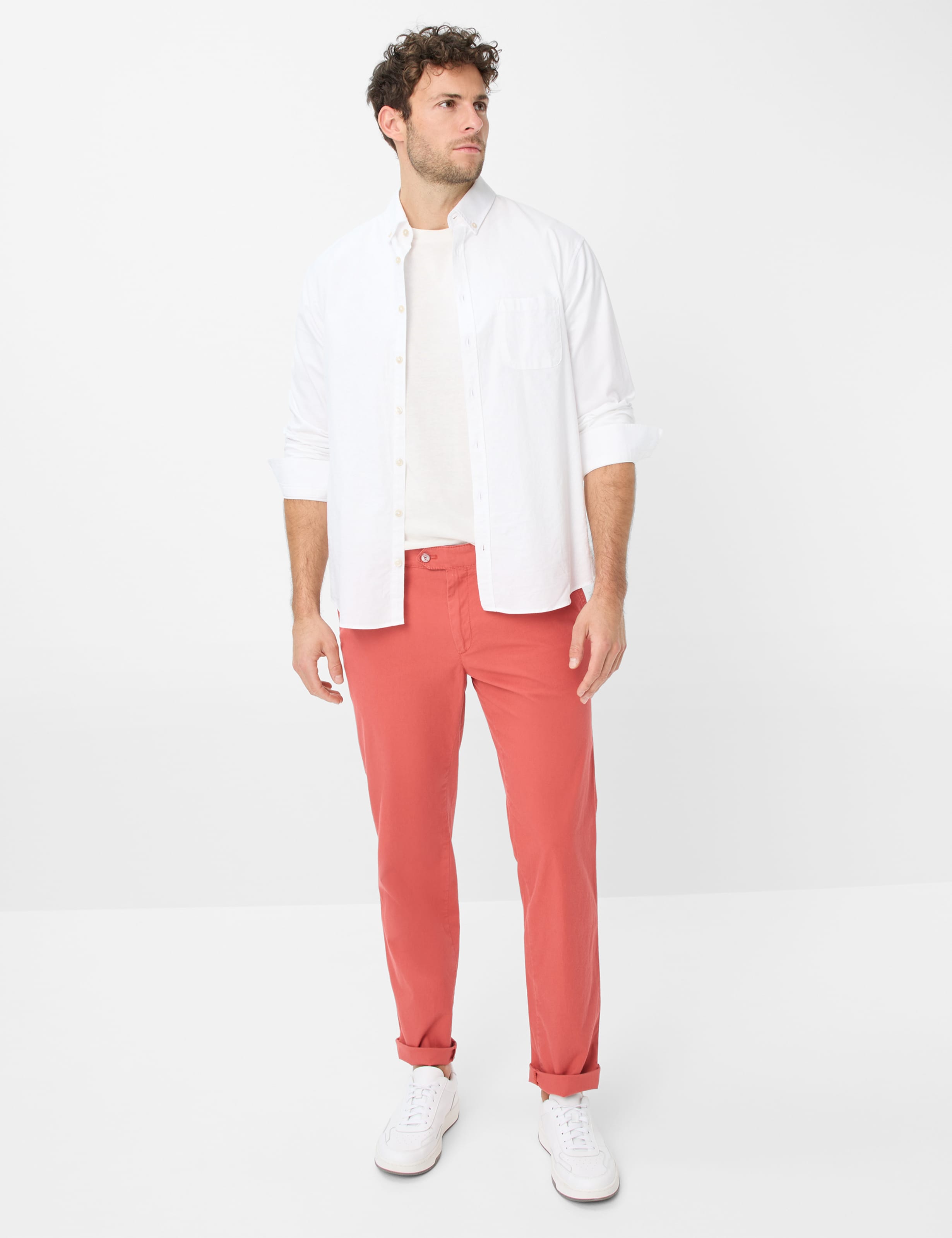 Homme Style EVEREST Rouge Regular Fit Tenue du mannequin