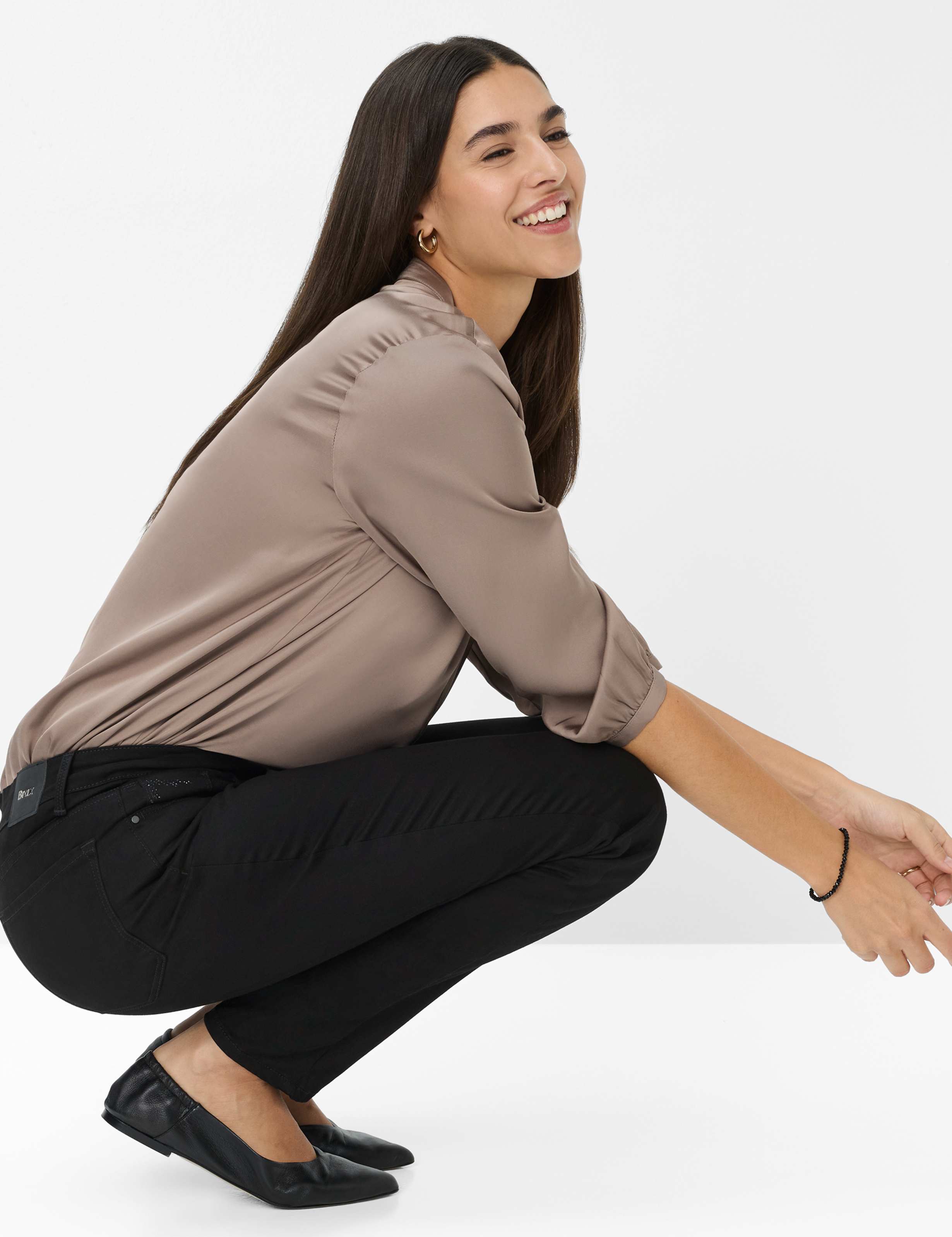 Women Style SHAKIRA Black Slim Fit Detail 1