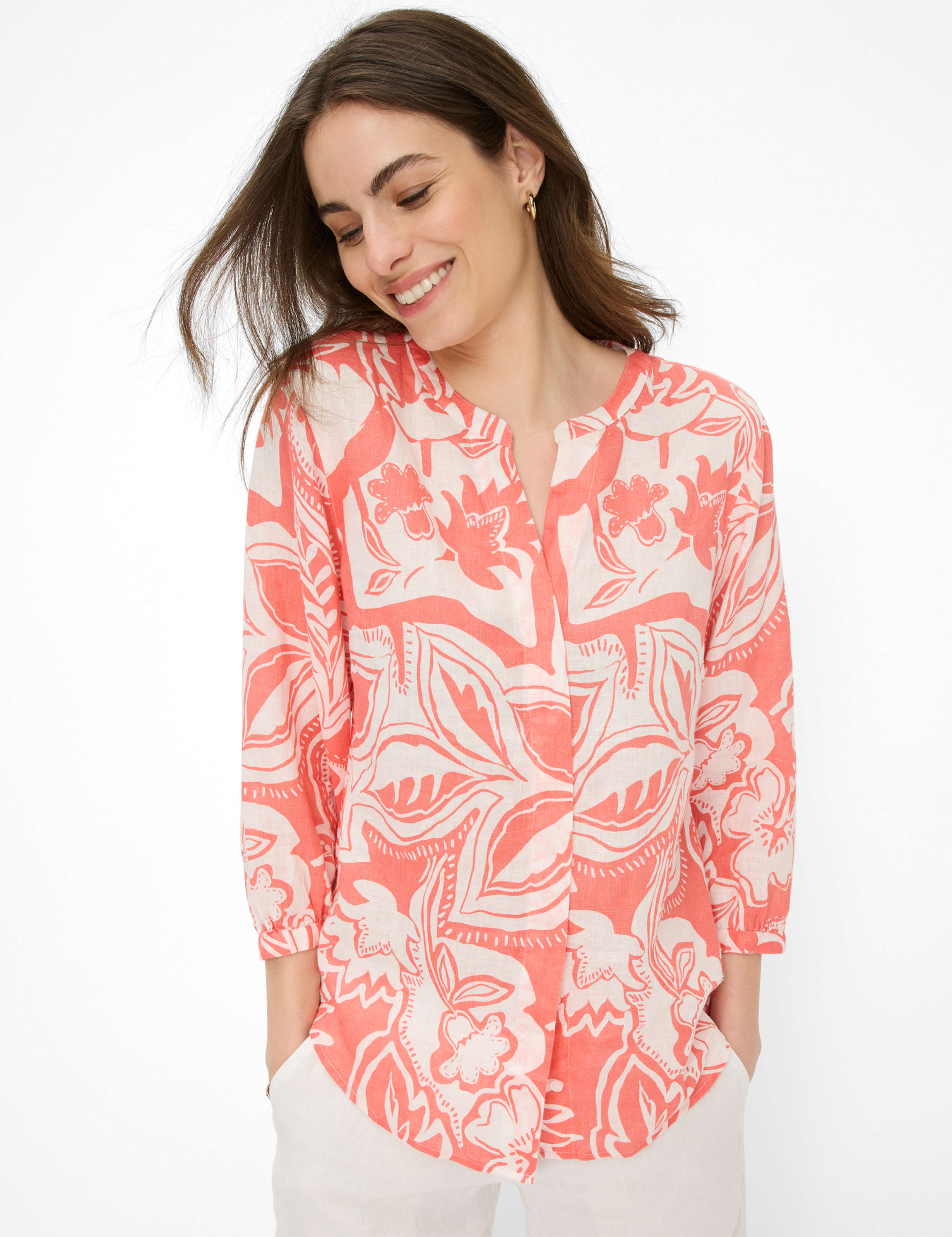 Shades of red, Women, Style VELIA, MODEL_FRONT_ISHOP