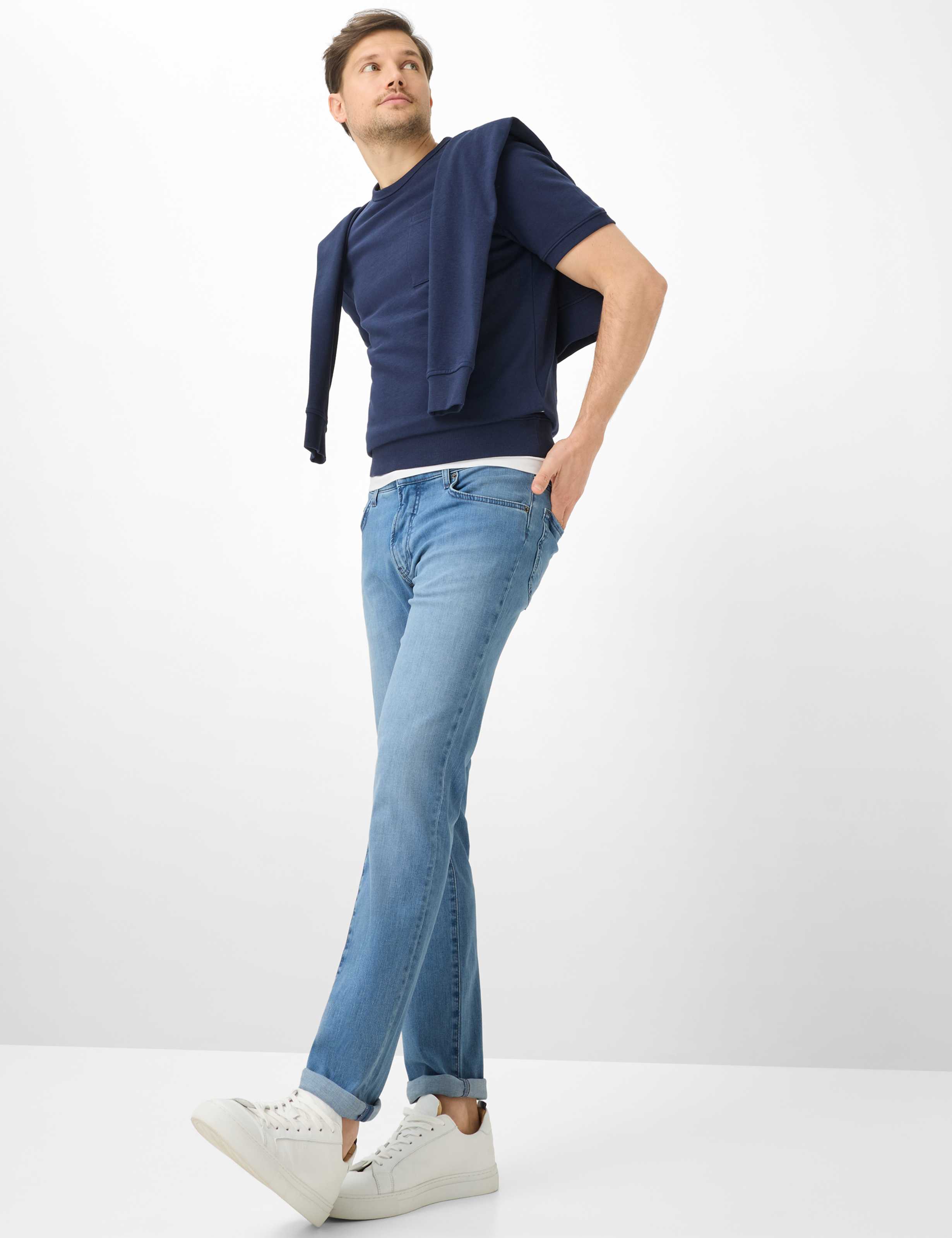 Men Style CHUCK Denim Light Blue Modern Fit Model Outfit