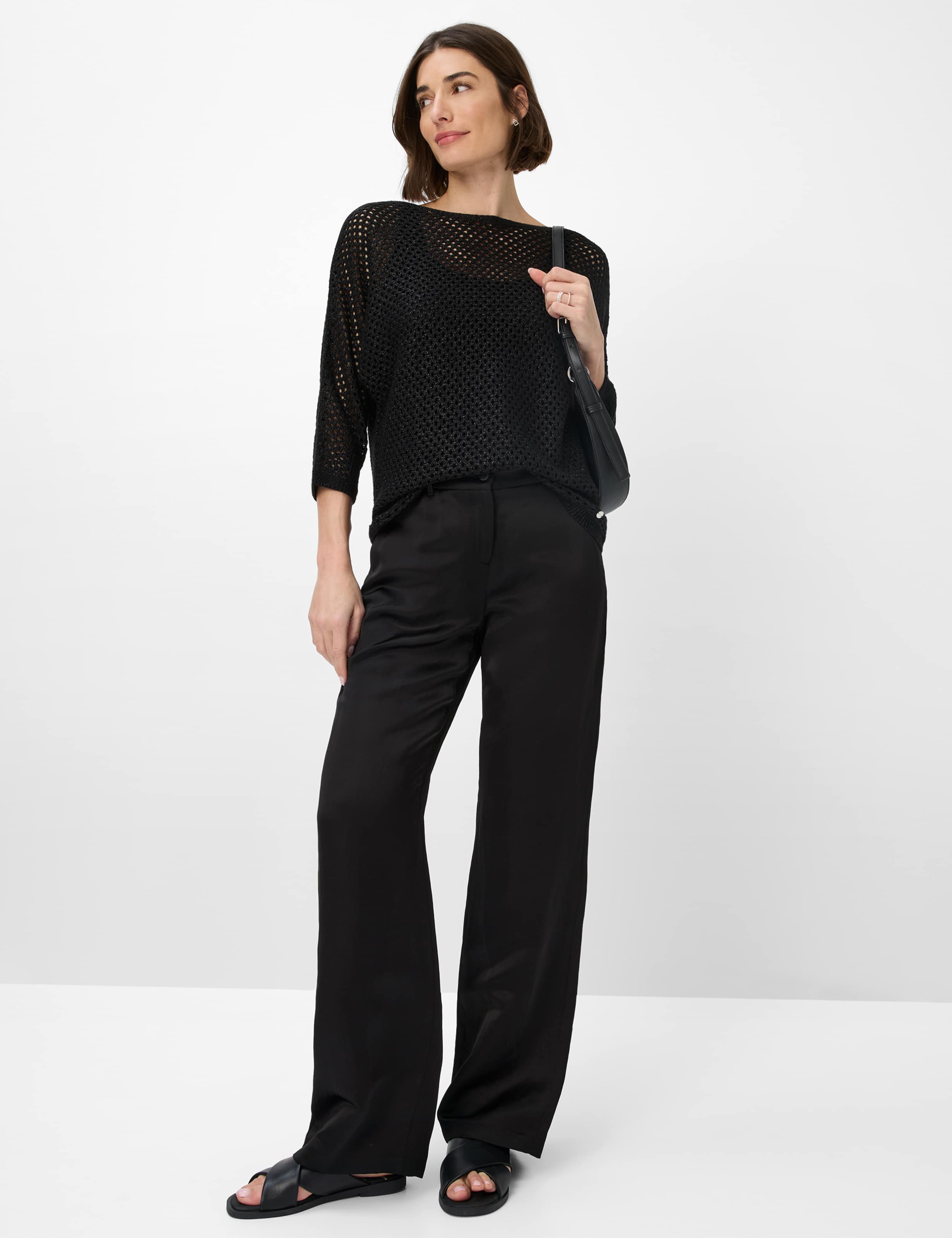 Damen Style EMMA Schwarz  Model Outfit