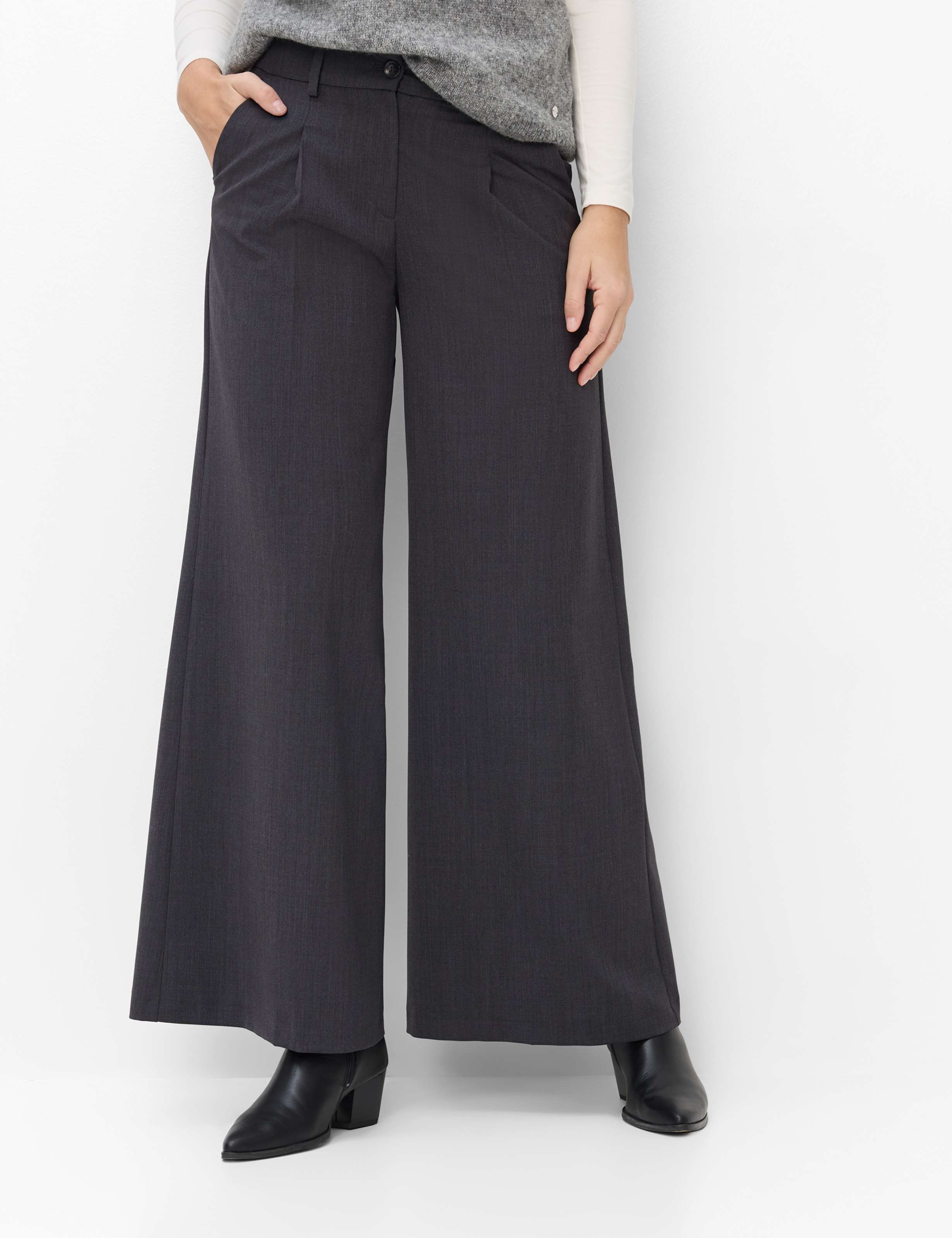 Shades of Grey, Women, Style MARLENE, MODEL_FRONT_ISHOP