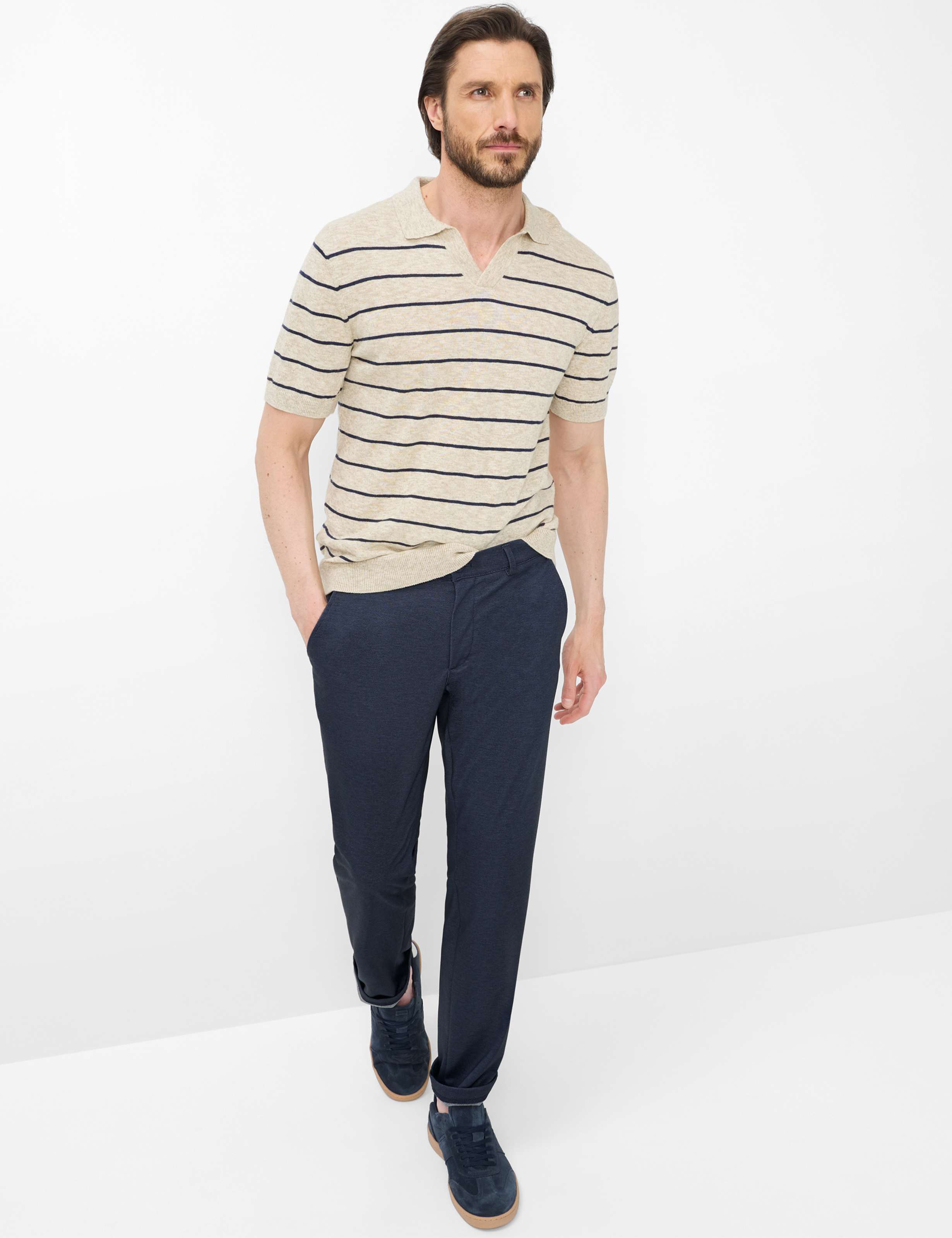 Homme Style THILO Bleu Foncé Regular Fit Tenue du mannequin