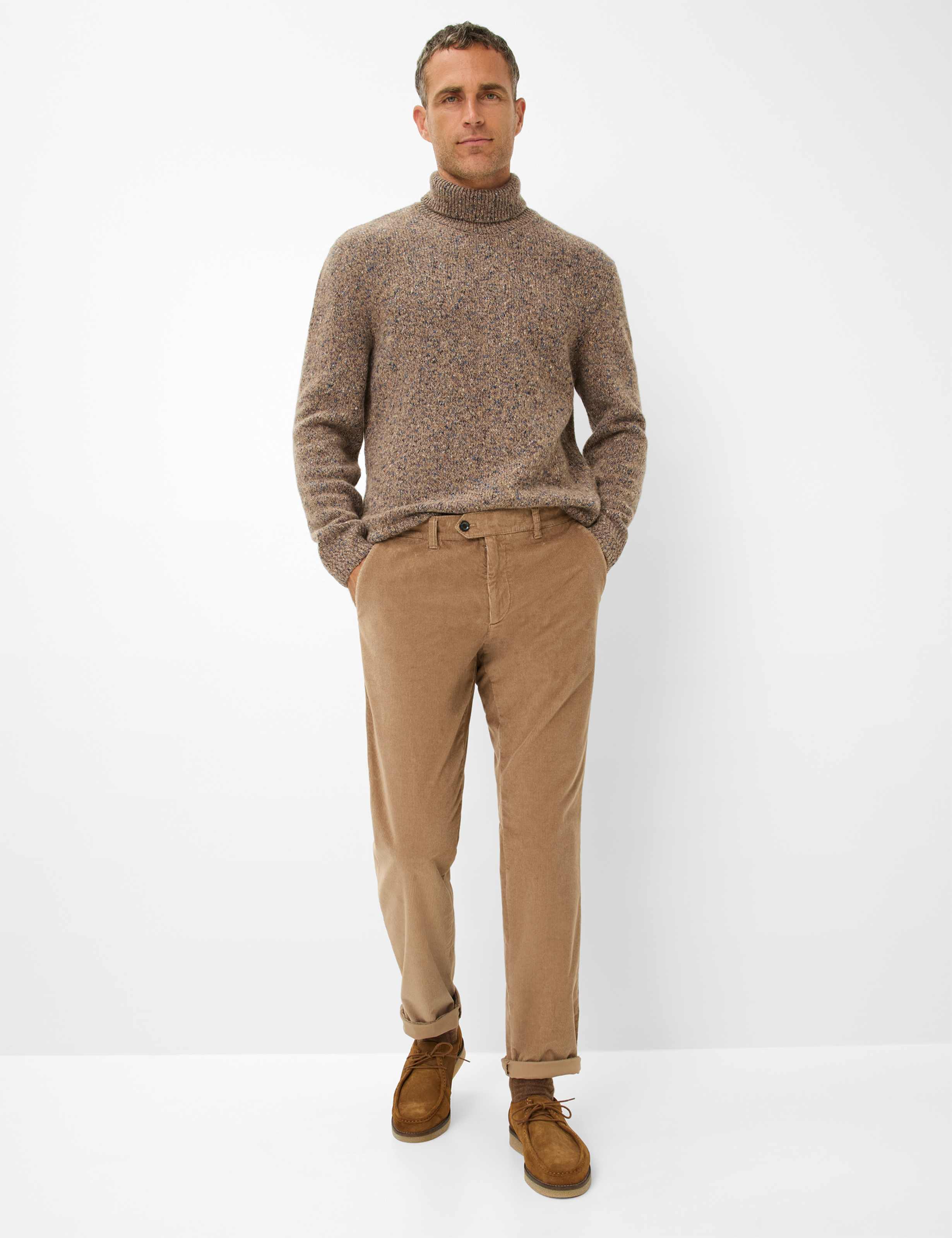 Men Style JIM Beige Regular Fit Model Outfit