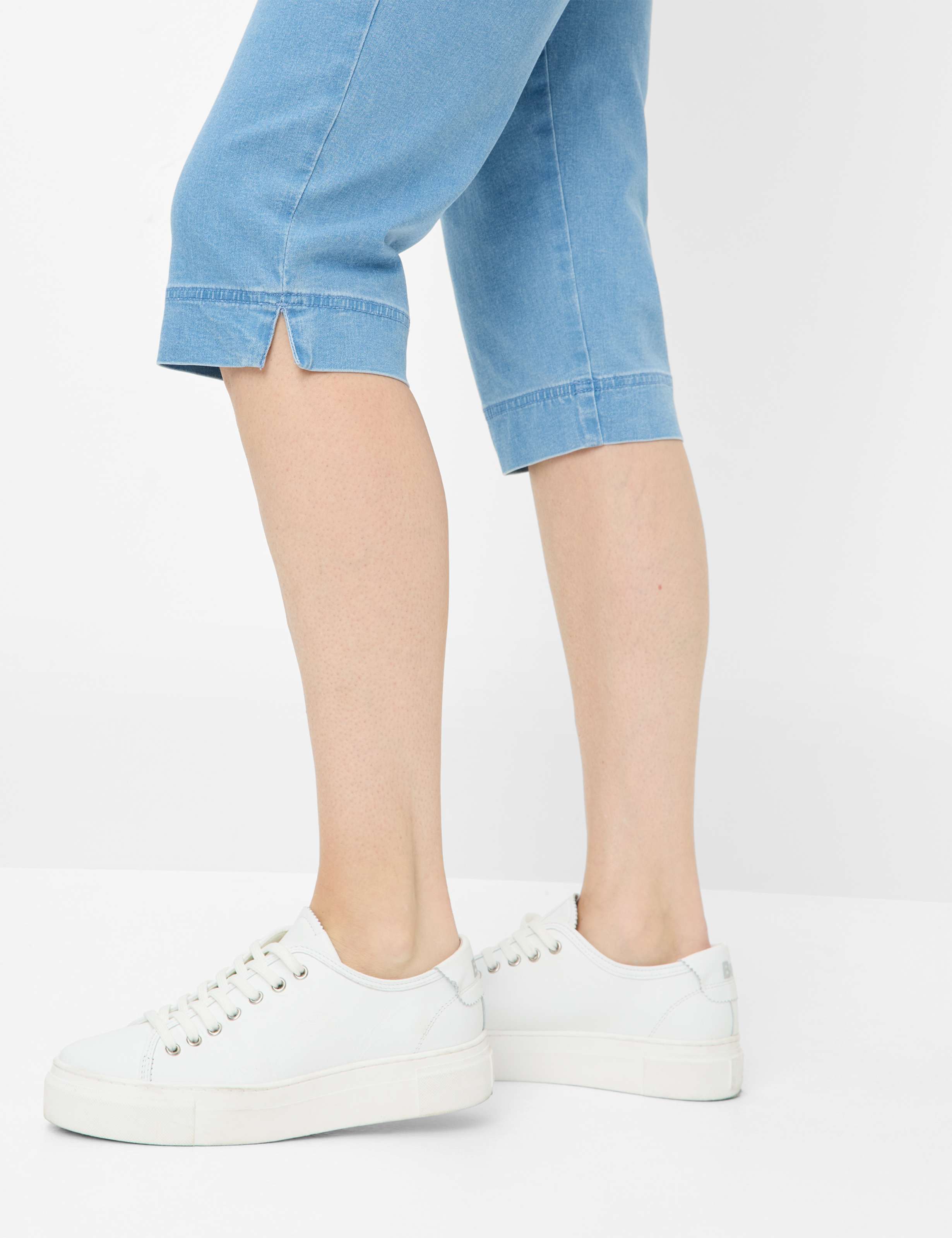 Damen Style CAREN CAPRI Denim Hellblau Comfort Plus Fit Detail 2